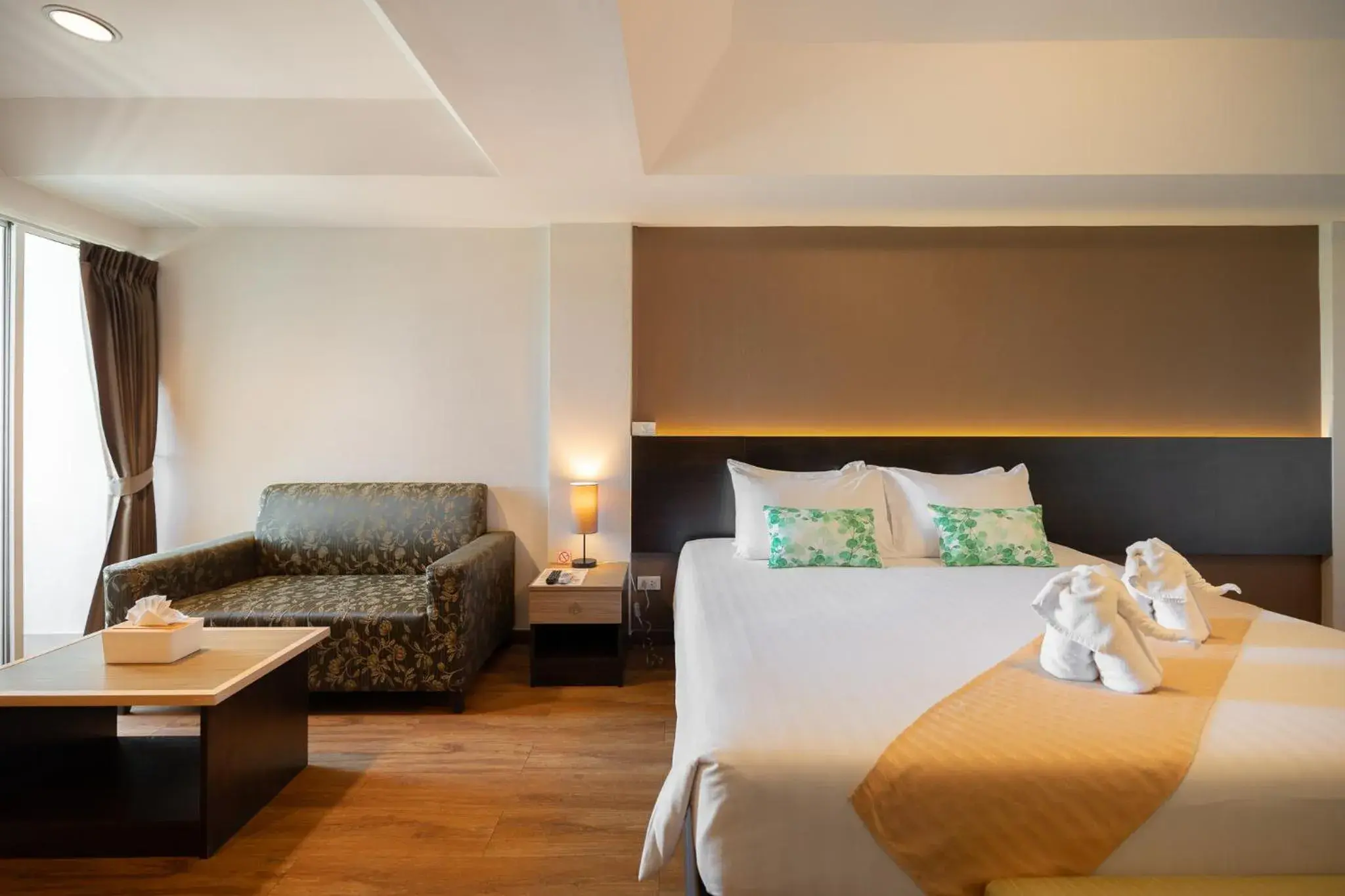 Bed in Golden Jade Suvarnabhumi Bed in Golden Jade Suvarnabhumi