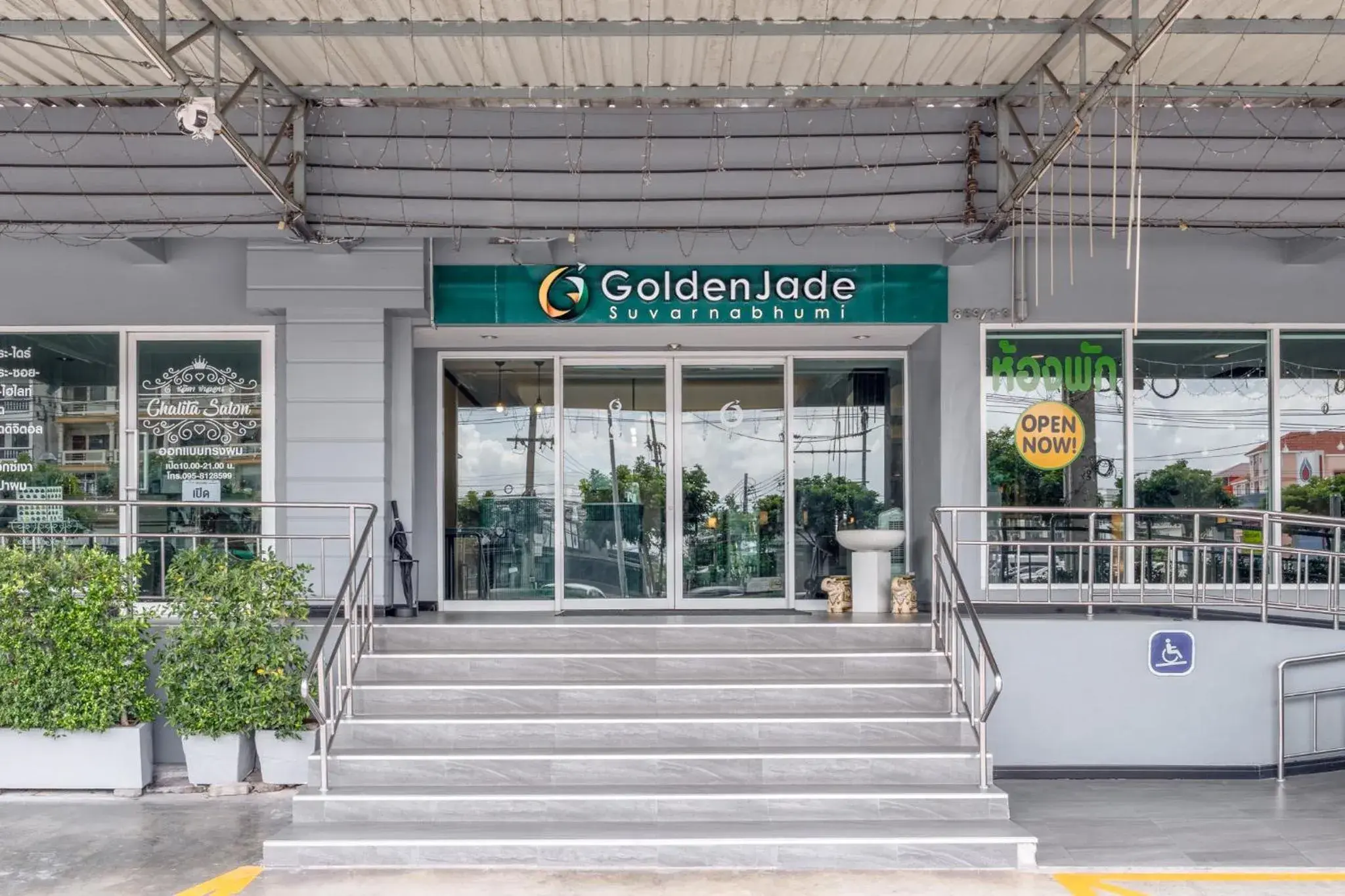 Property building in Golden Jade Suvarnabhumi Property building in Golden Jade Suvarnabhumi