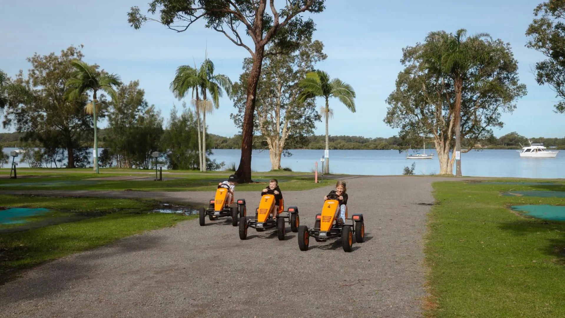 Spring in Koala Shores Holiday Park