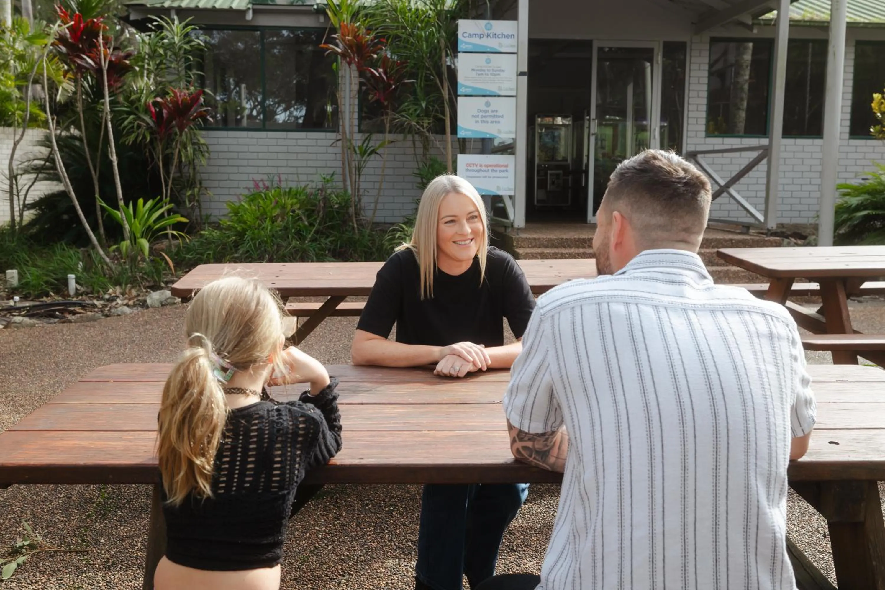 BBQ facilities in Koala Shores Holiday Park