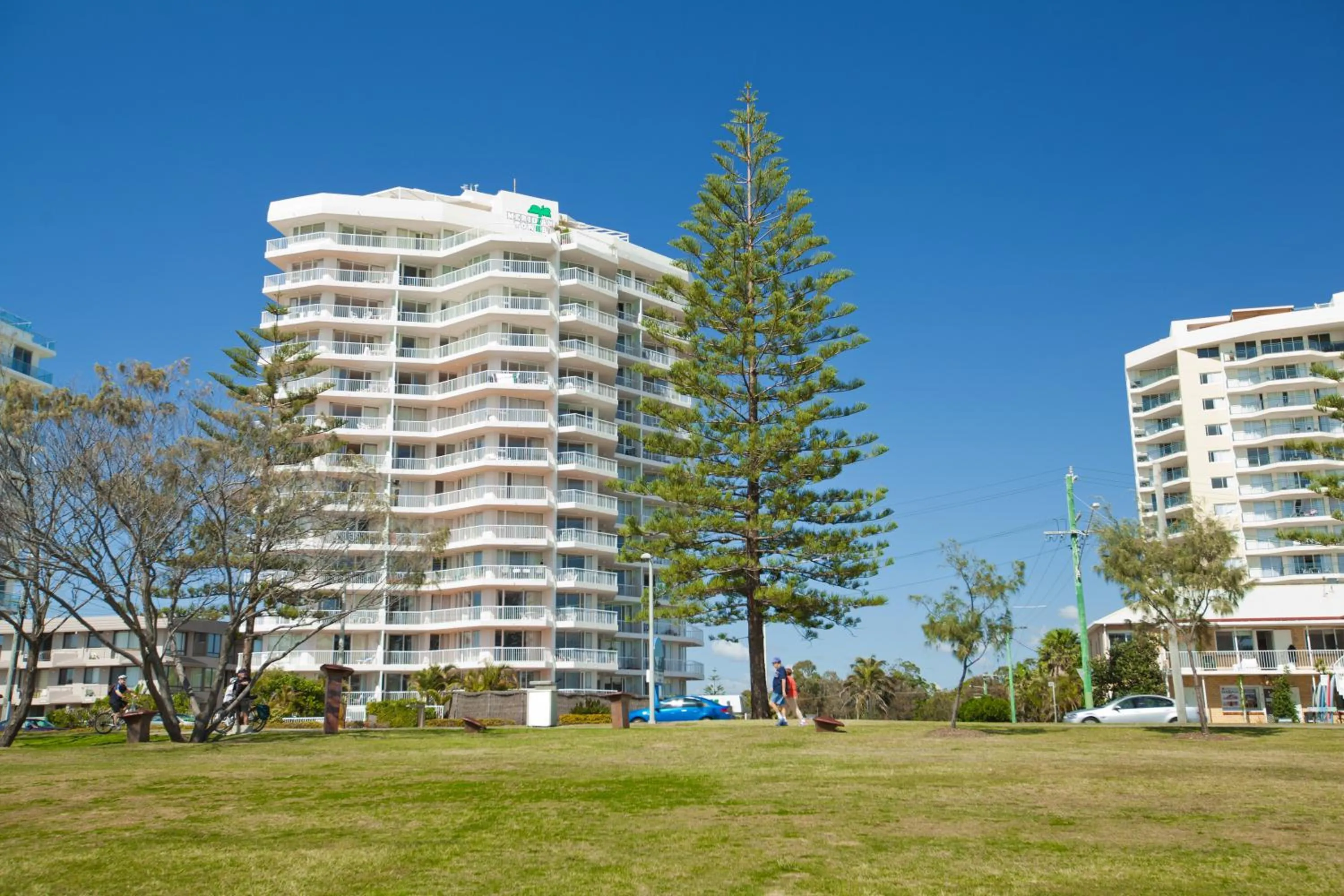 Property building in Meridian Tower Kirra Beach