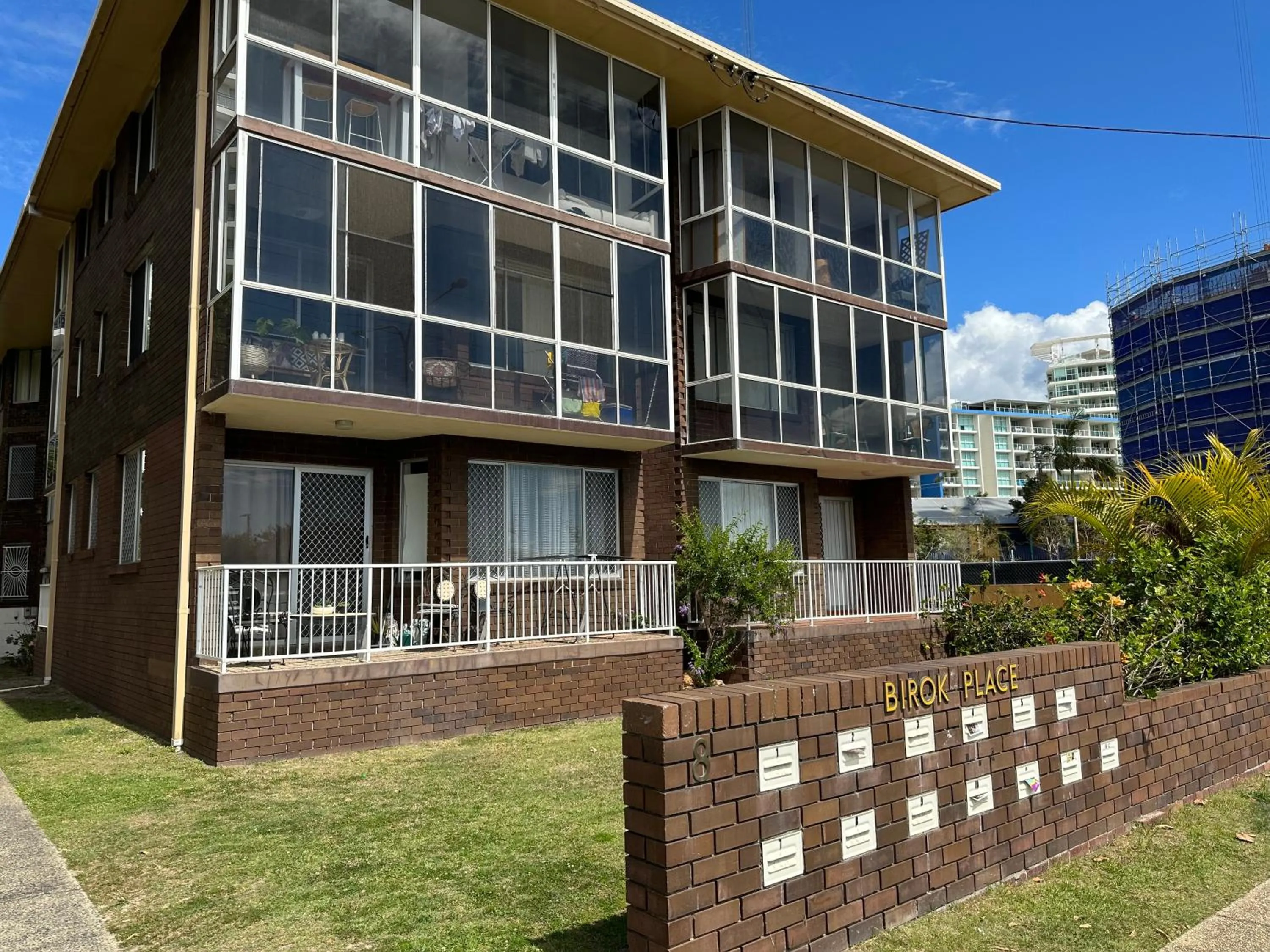 Property building in Meridian Tower Kirra Beach