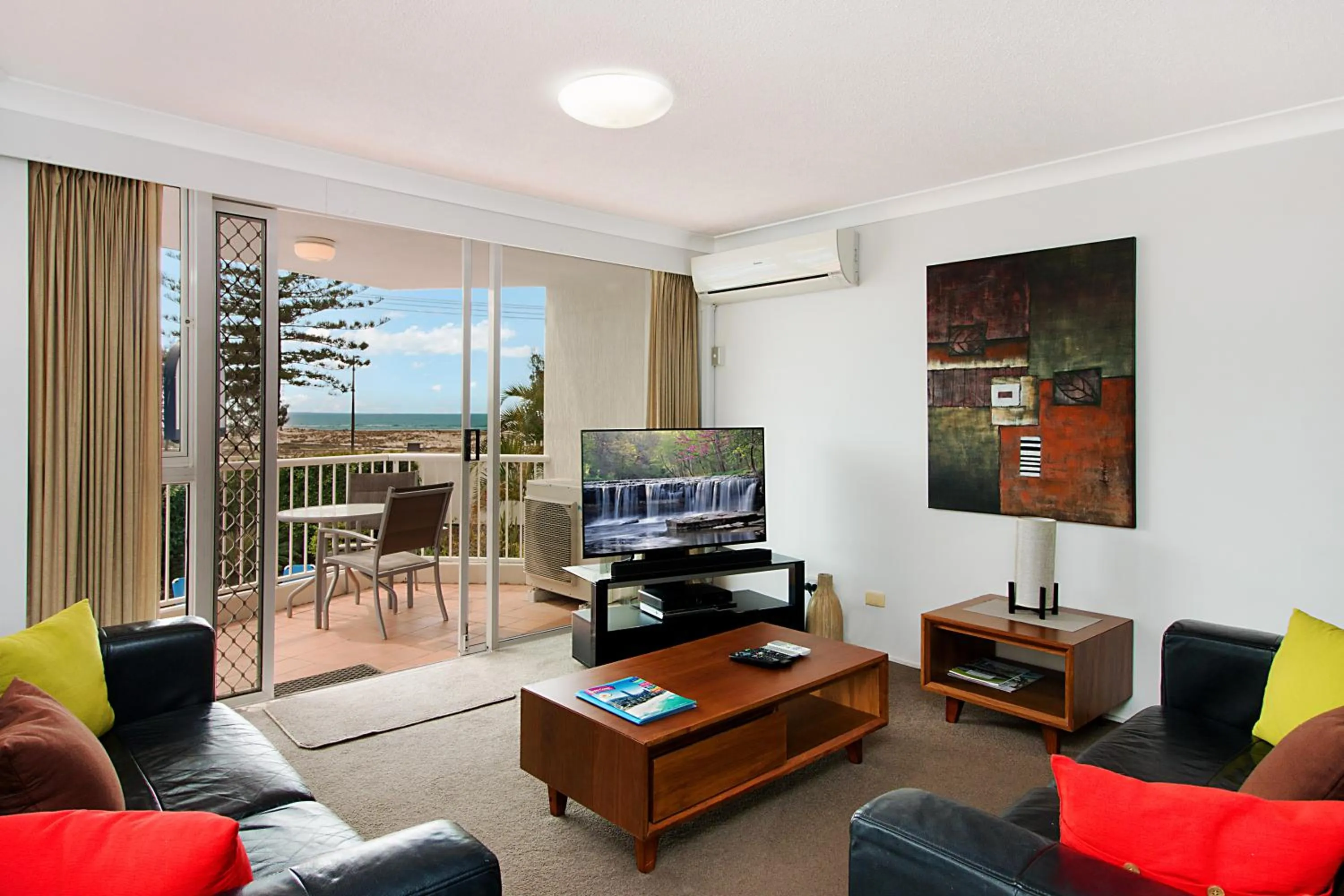 TV and multimedia in Meridian Tower Kirra Beach