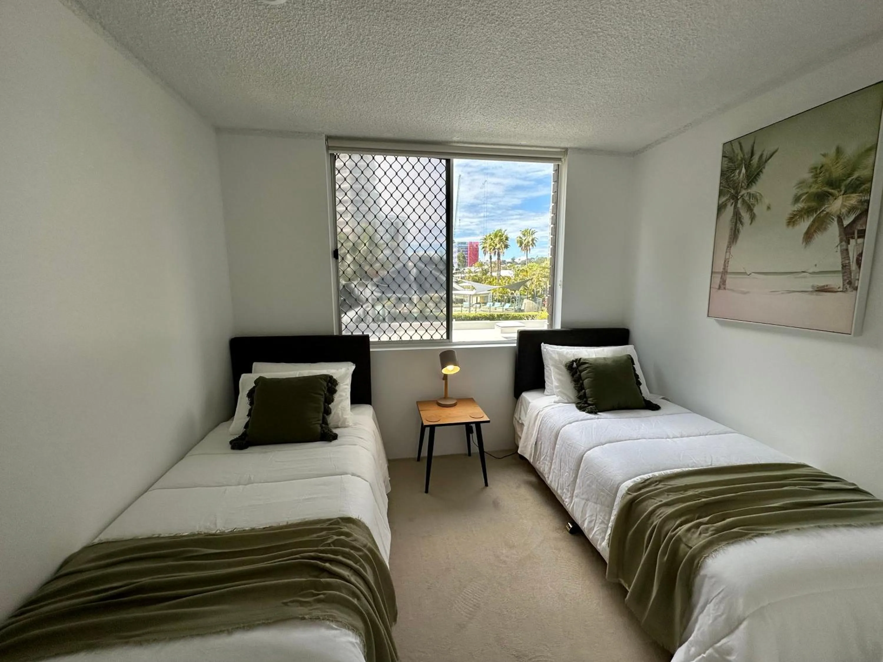 Bedroom, Bed in Meridian Tower Kirra Beach