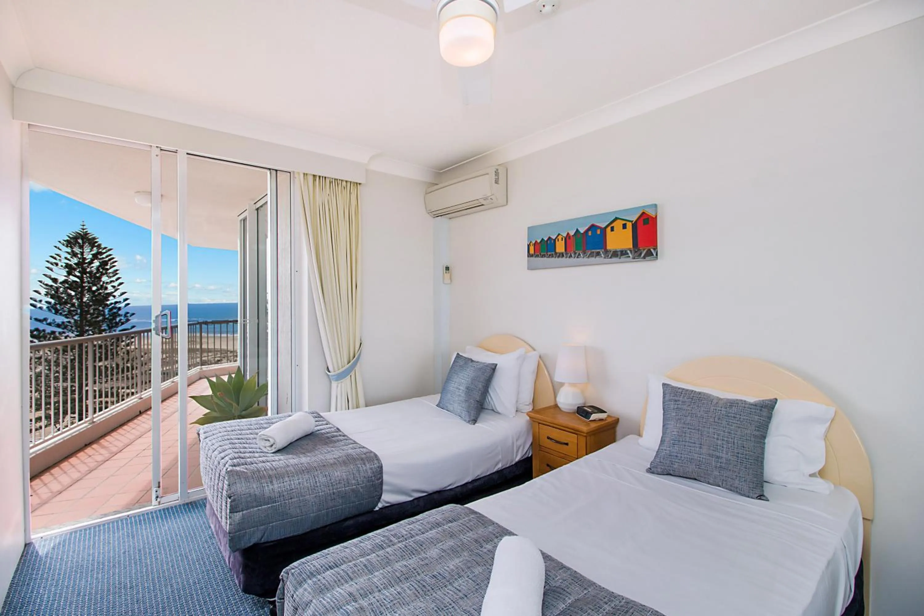 Photo of the whole room in Meridian Tower Kirra Beach