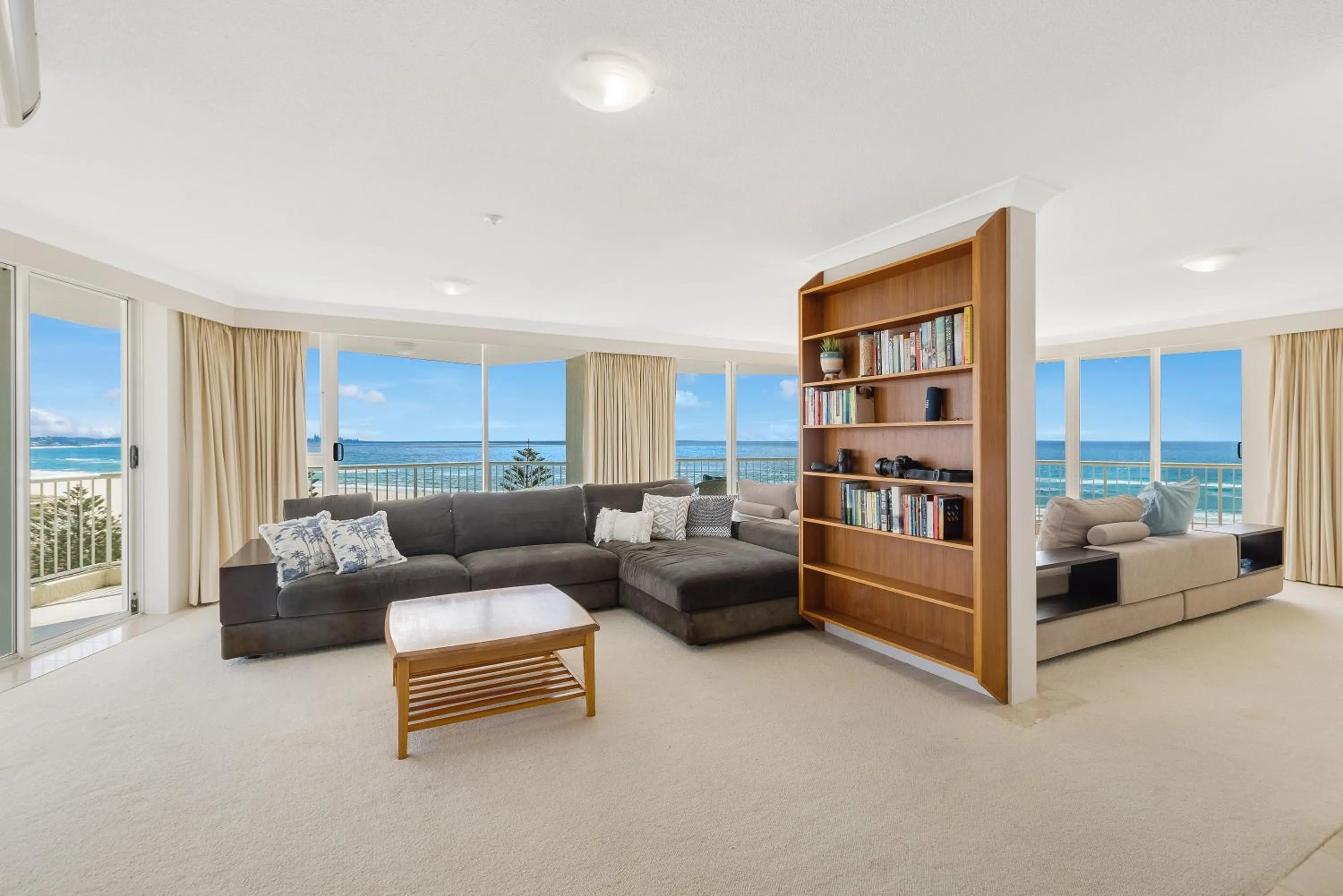 Natural landscape in Meridian Tower Kirra Beach