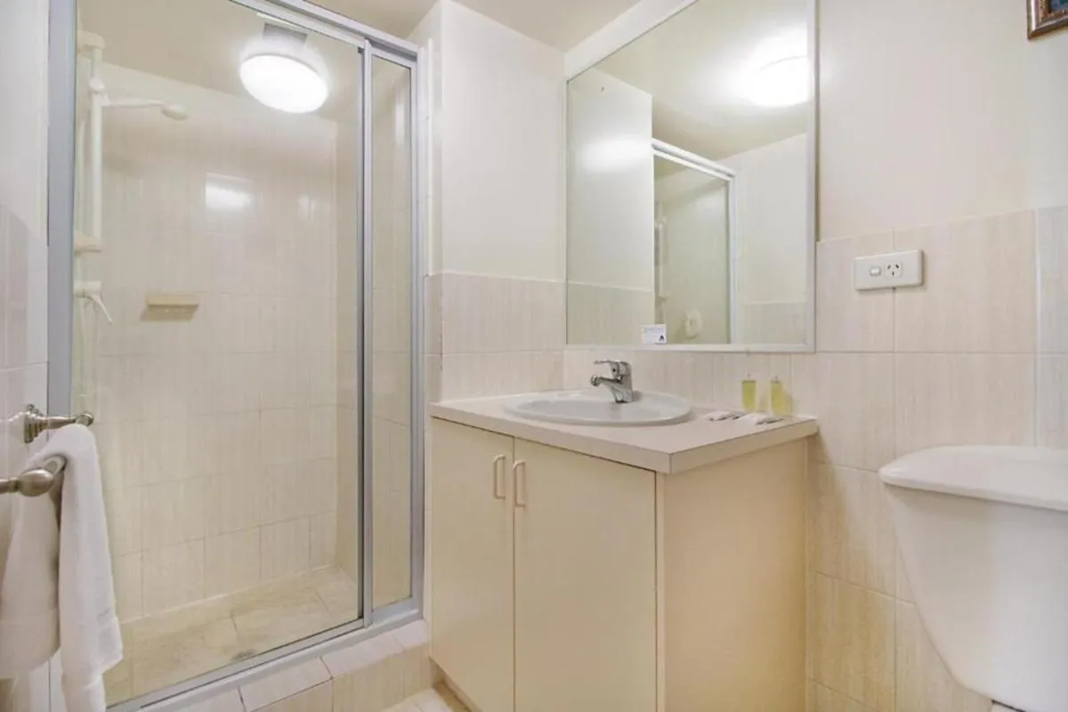 Bathroom in Meridian Tower Kirra Beach