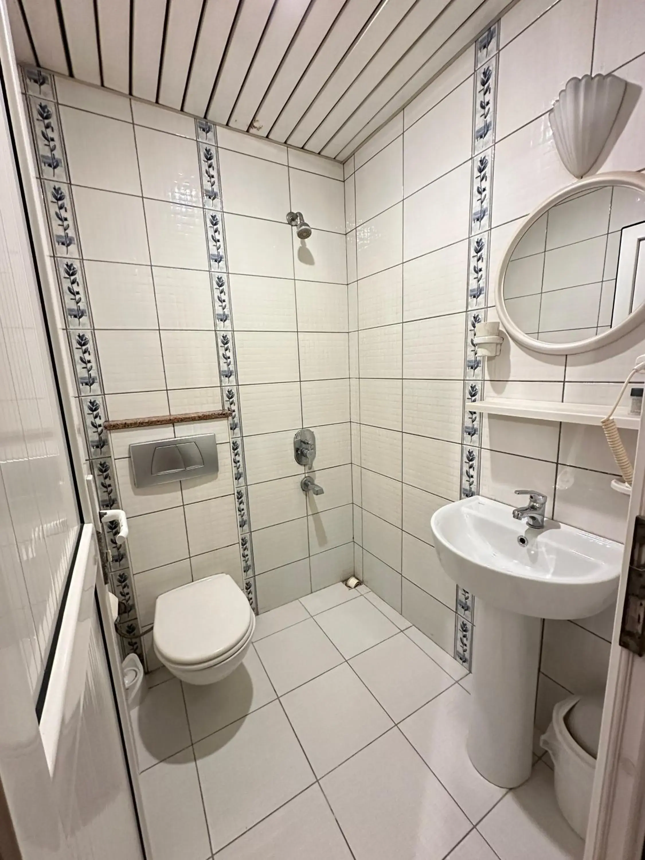 Single Room in Hotel Nayla Single Room in Hotel Nayla