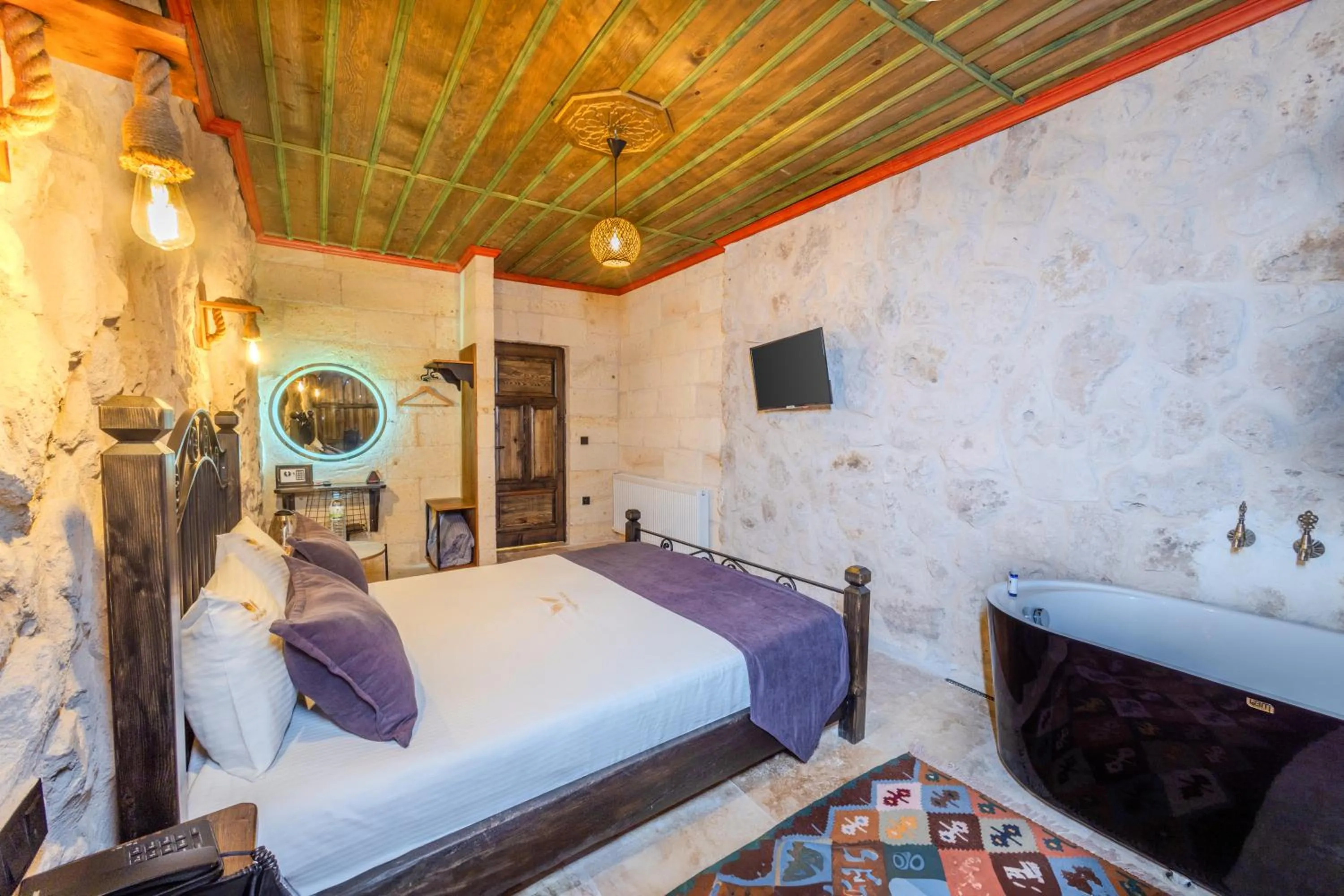 Bedroom, Bed in Angel View Suites