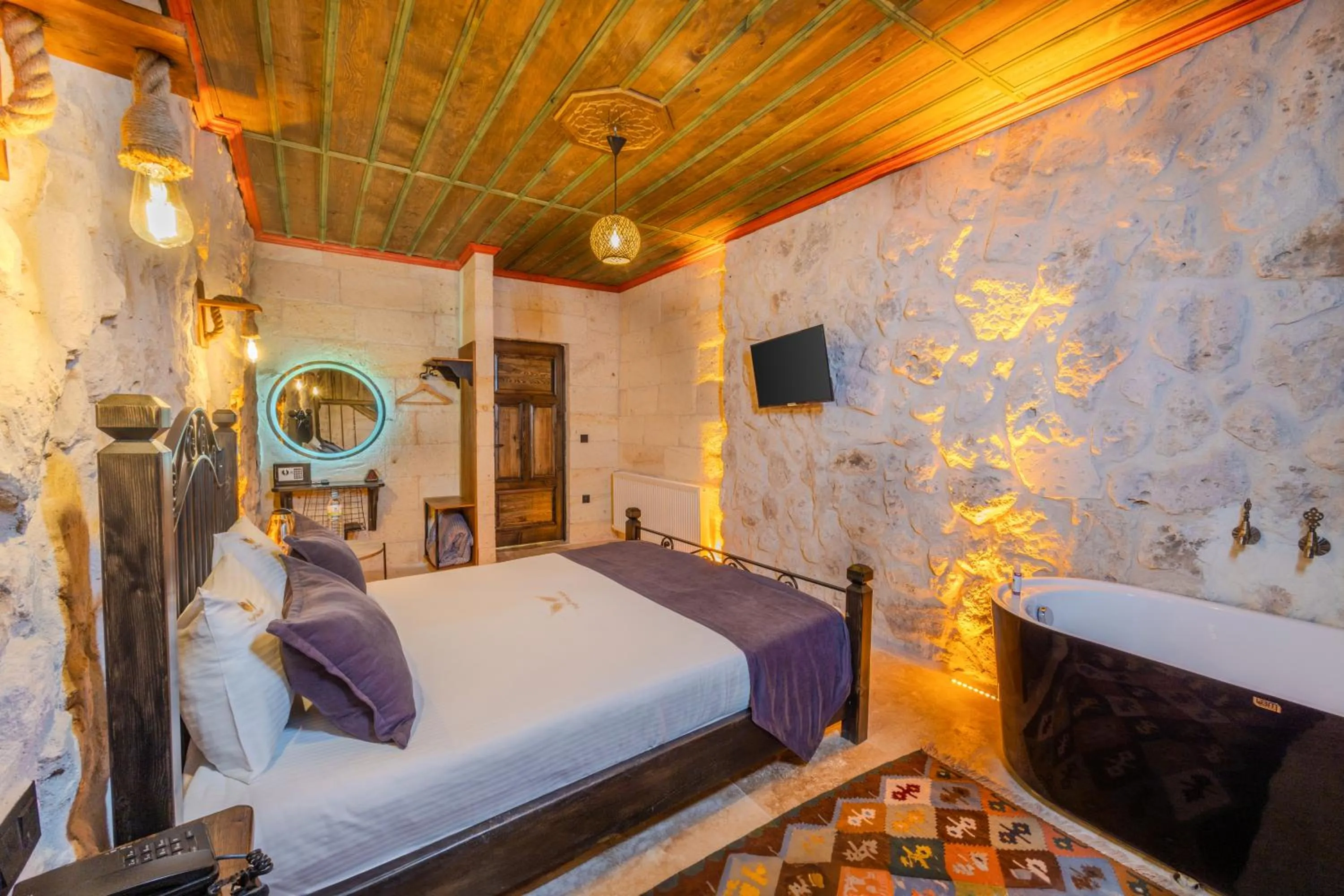 Bedroom, Bed in Angel View Suites