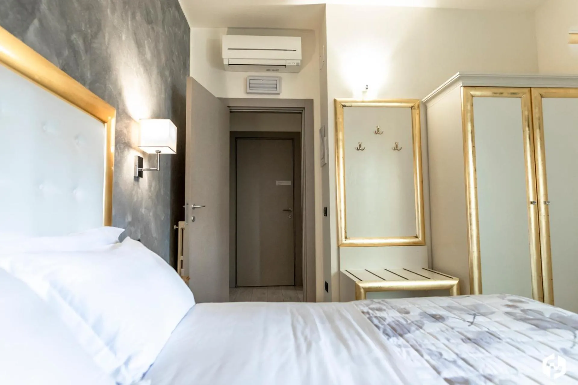 Bedroom, Bed in Daydreaming House