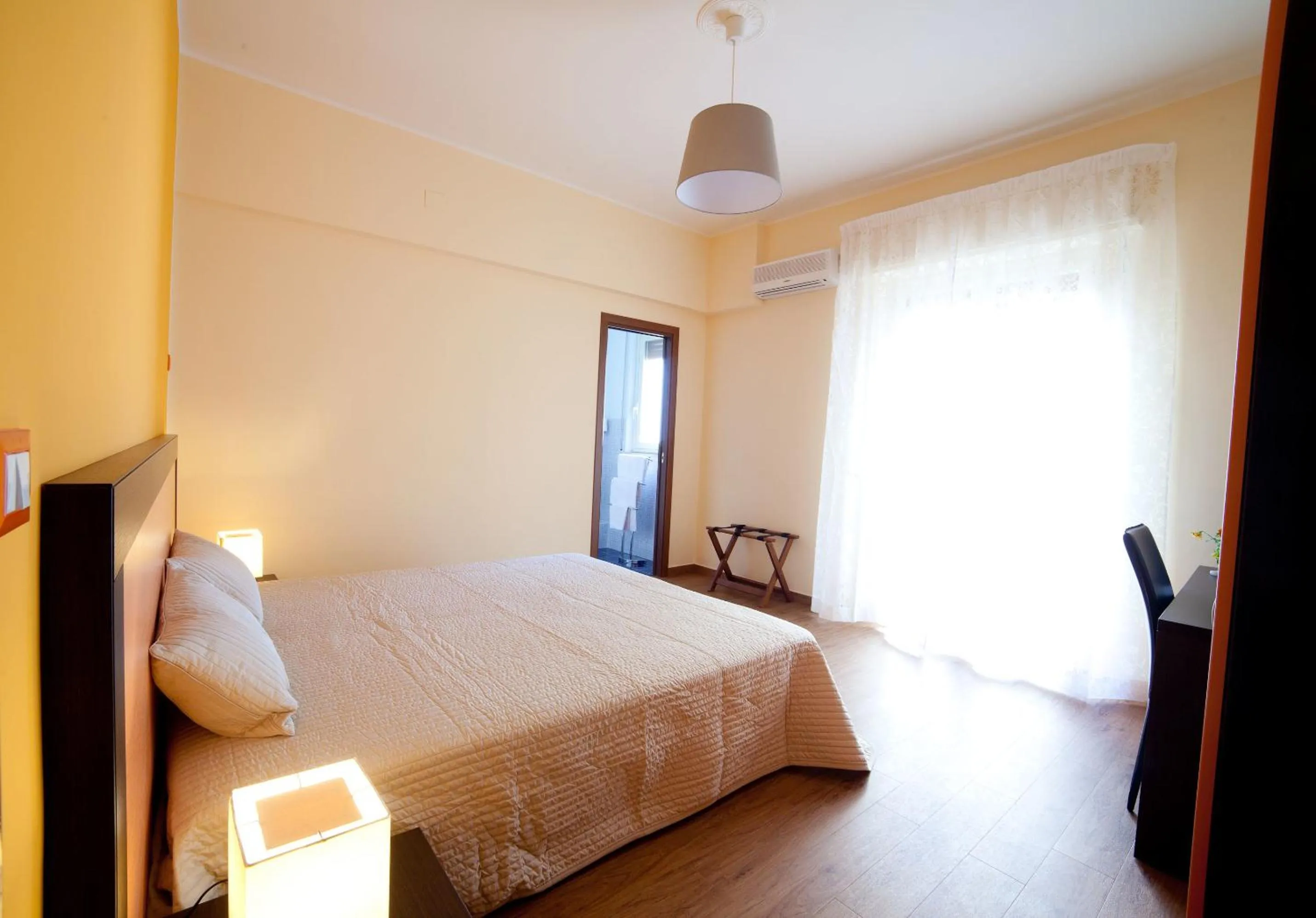 Photo of the whole room in B&B Trapani In