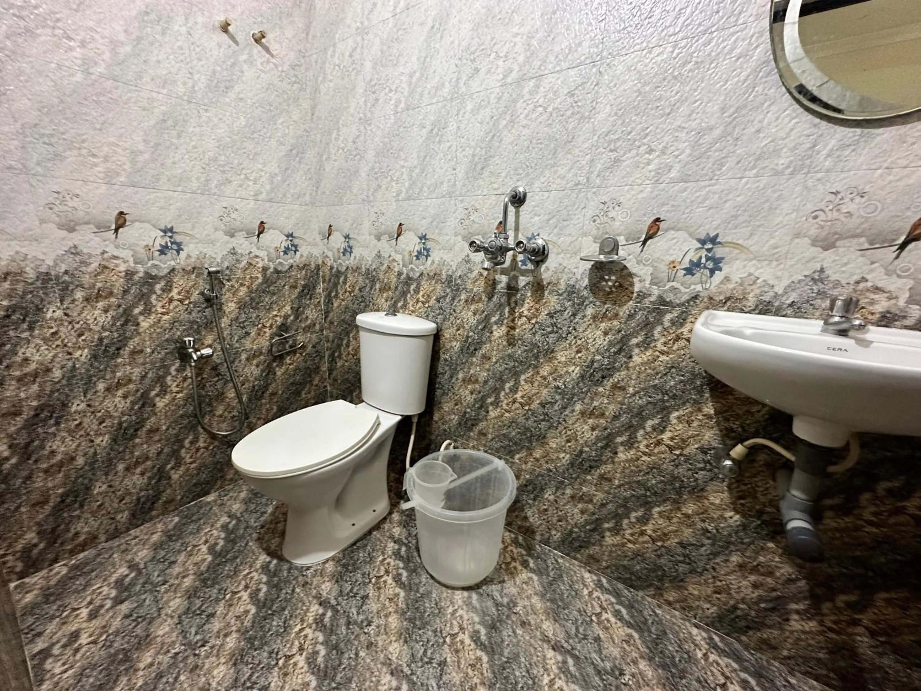 Bathroom in Hotel Leela Inn Candolim