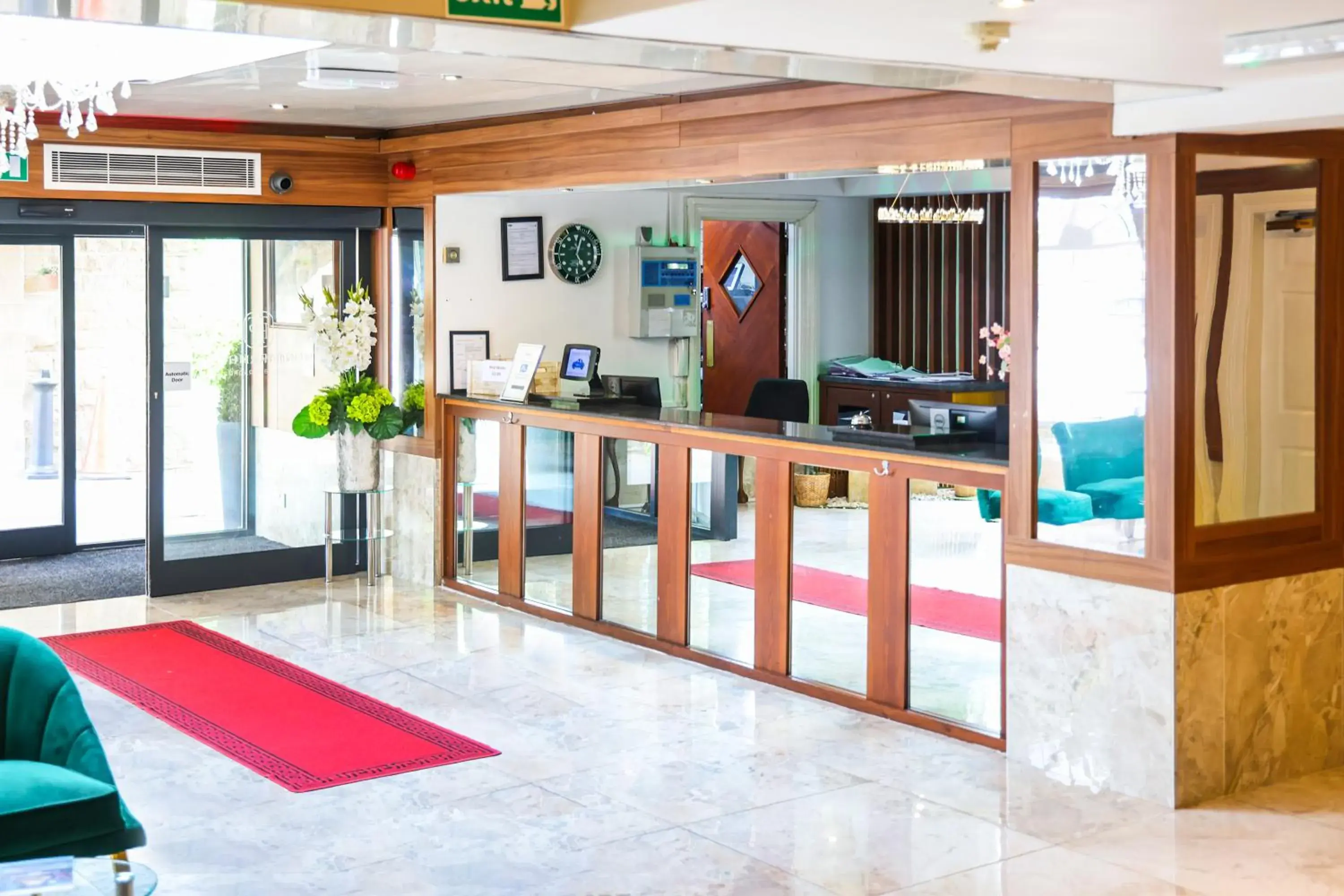 Lobby or reception in OYO Tong Park Hotel Lobby or reception in OYO Tong Park Hotel