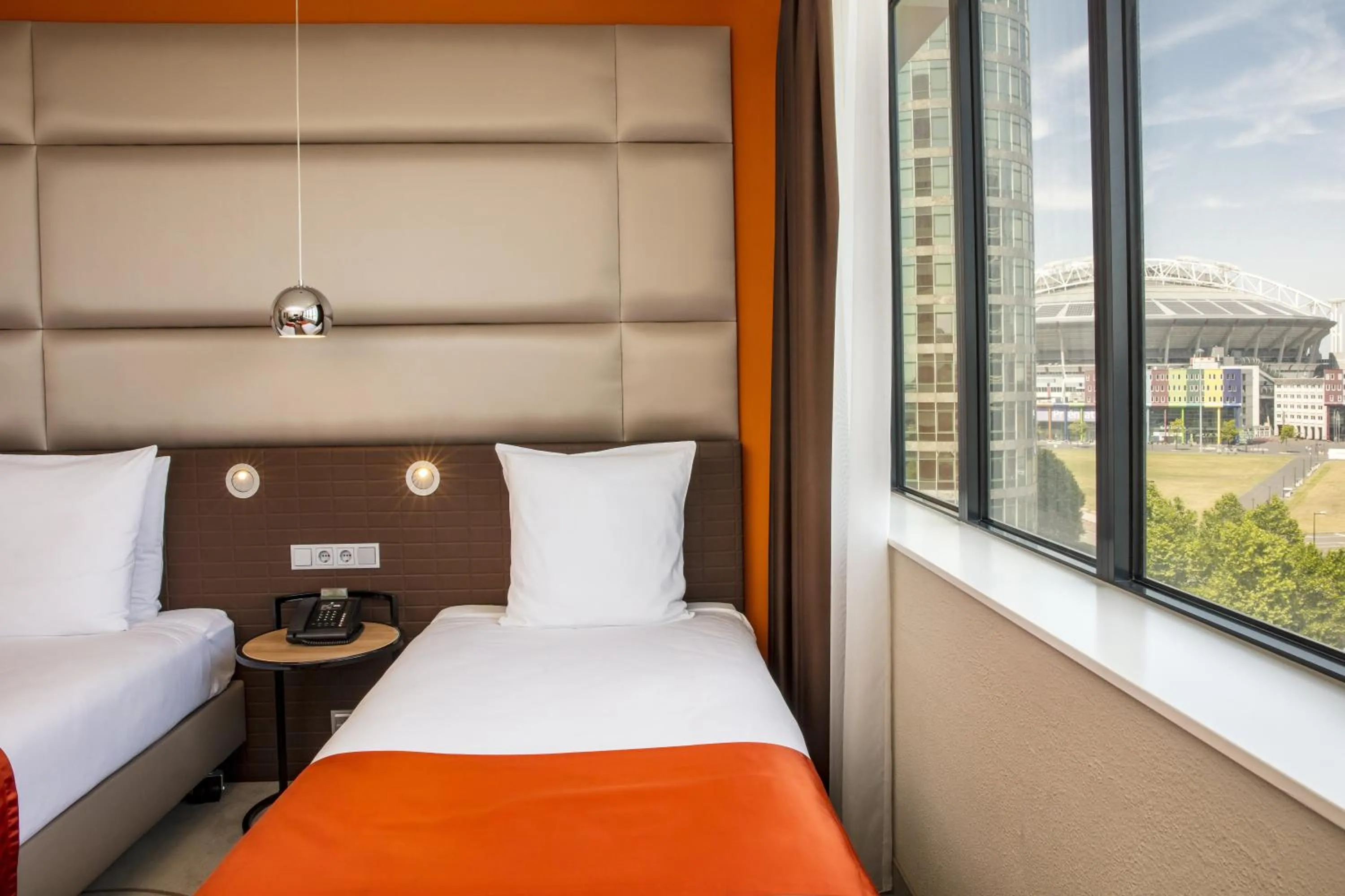 Photo of the whole room, Bed in Holiday Inn Amsterdam - Arena Towers by IHG
