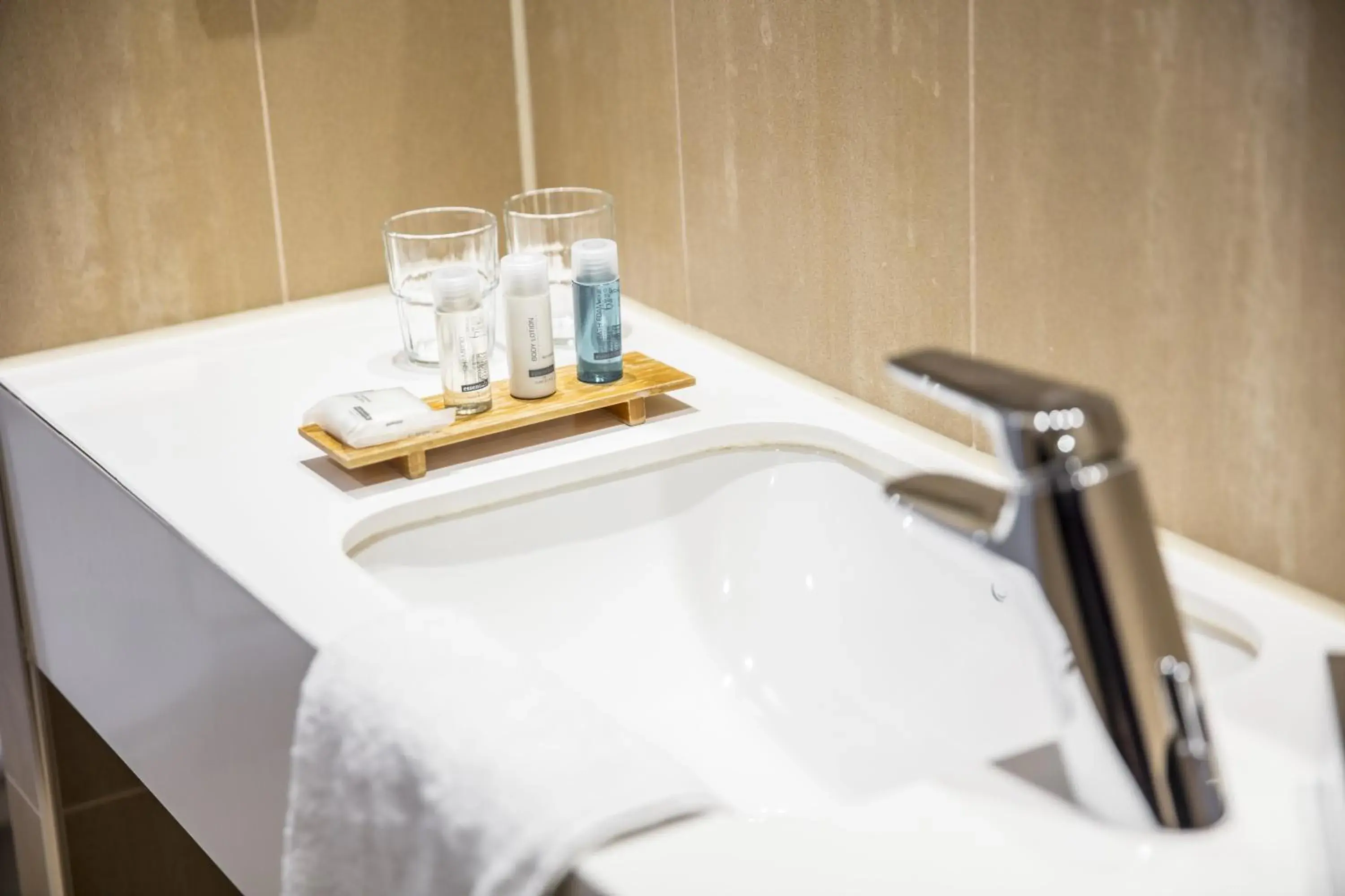 Standard Queen Room in Holiday Inn Amsterdam - Arena Towers by IHG Standard Queen Room in Holiday Inn Amsterdam - Arena Towers by IHG