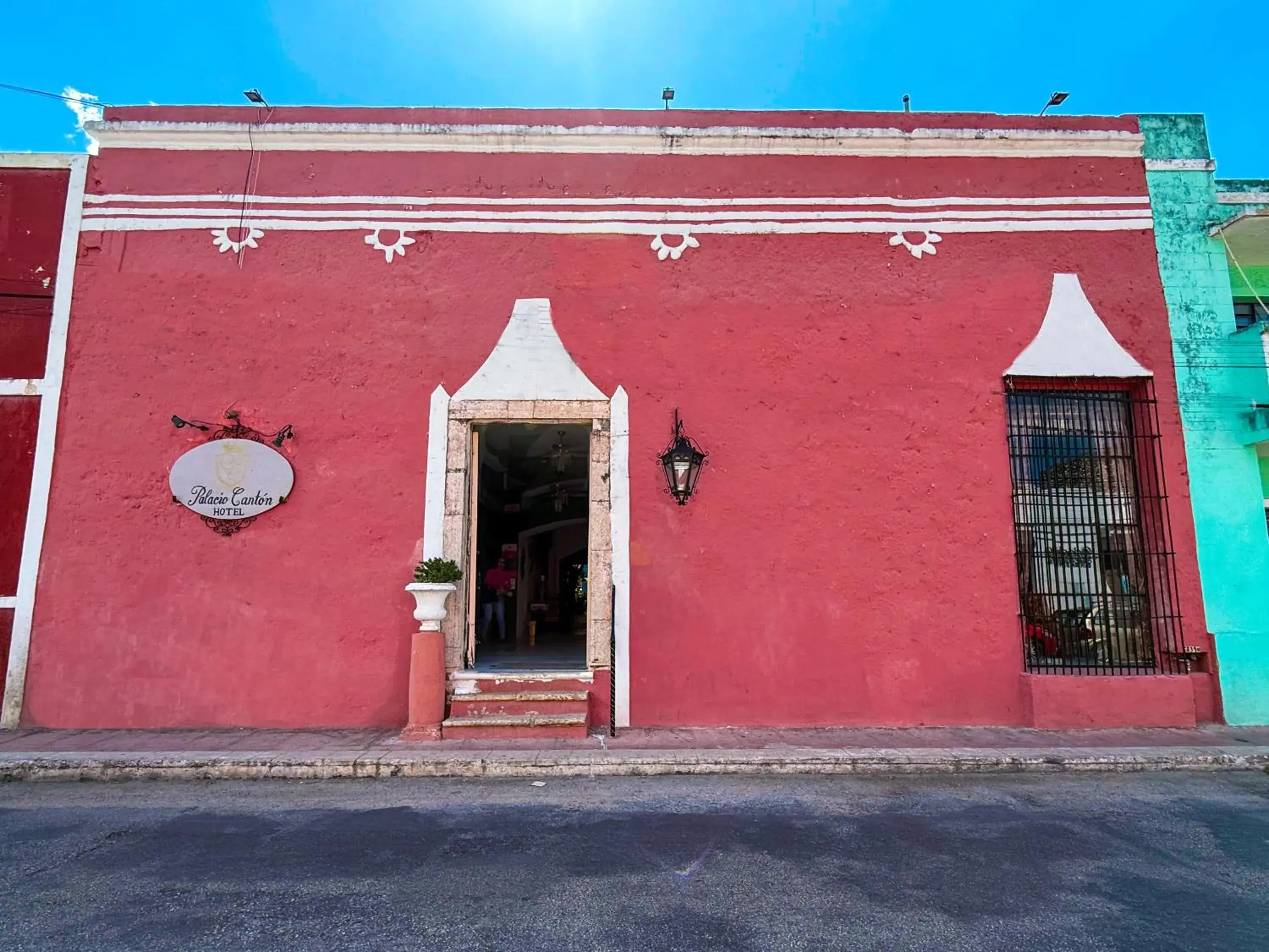 Property building in Palacio Canton Hotel - Valladolid Property building in Palacio Canton Hotel - Valladolid