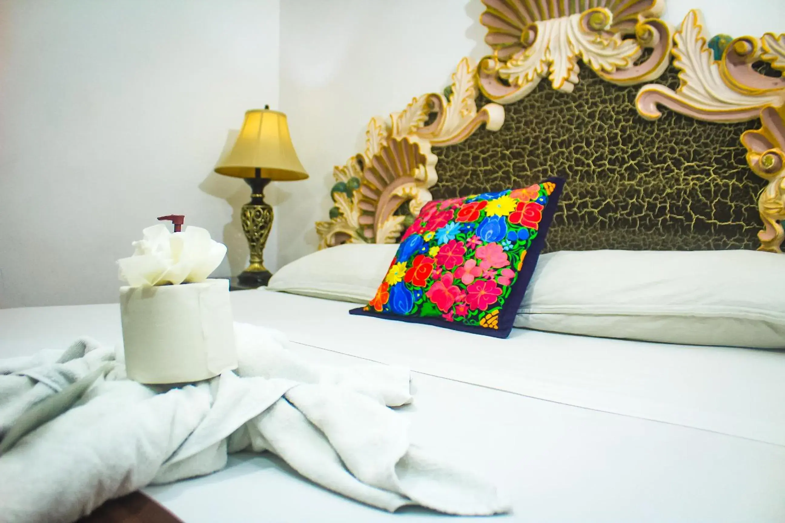 Bed in Palacio Canton Hotel - Valladolid Bed in Palacio Canton Hotel - Valladolid