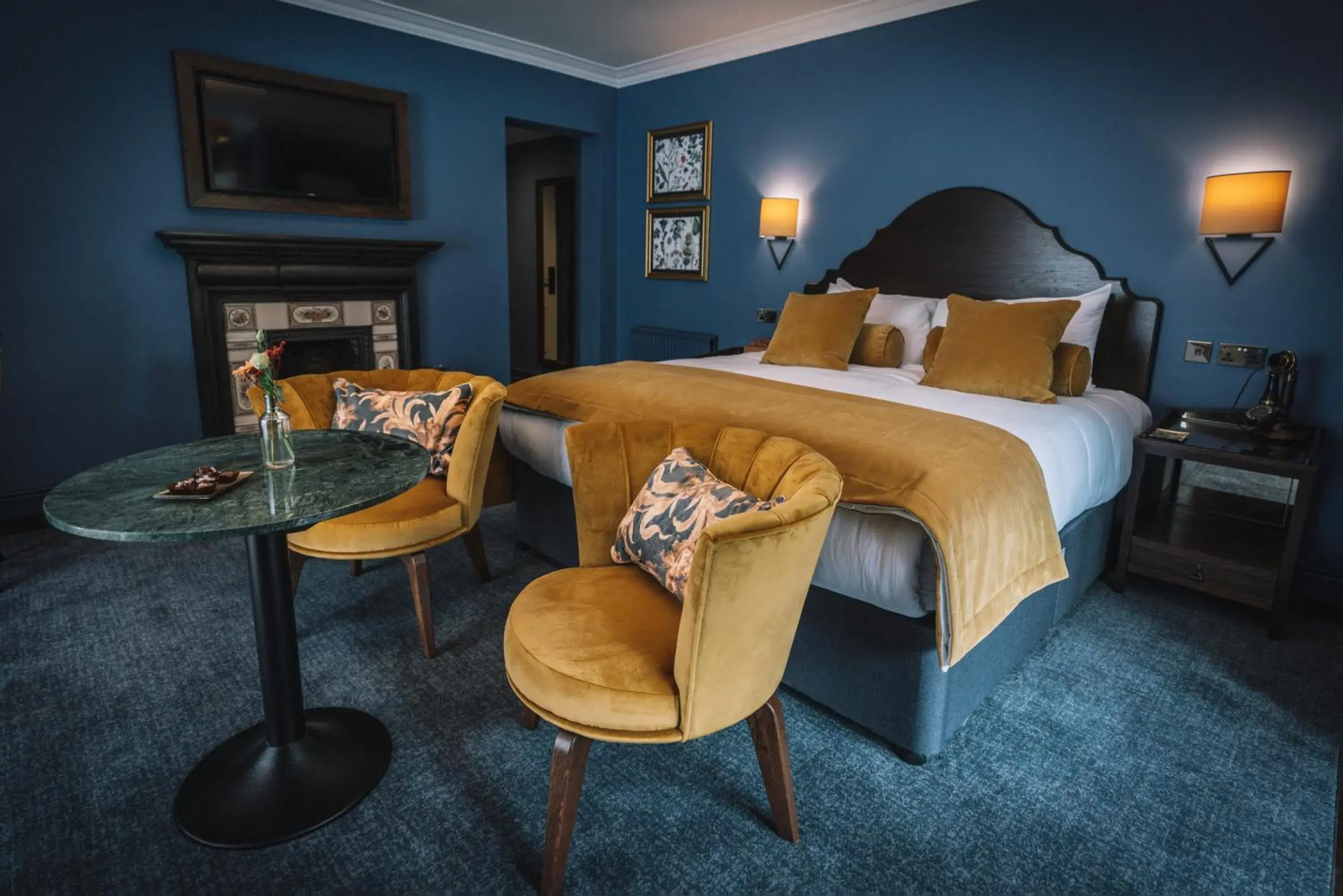 Superior King Suite in Bridge House Hotel & Silver Howe View Cottage Superior King Suite in Bridge House Hotel & Silver Howe View Cottage