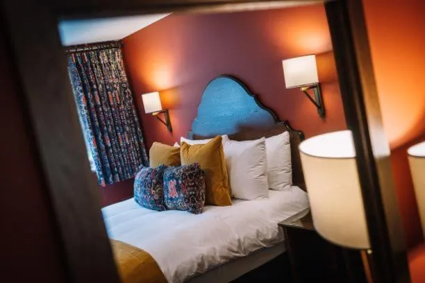 Bed in Bridge House Hotel & Silver Howe View Cottage