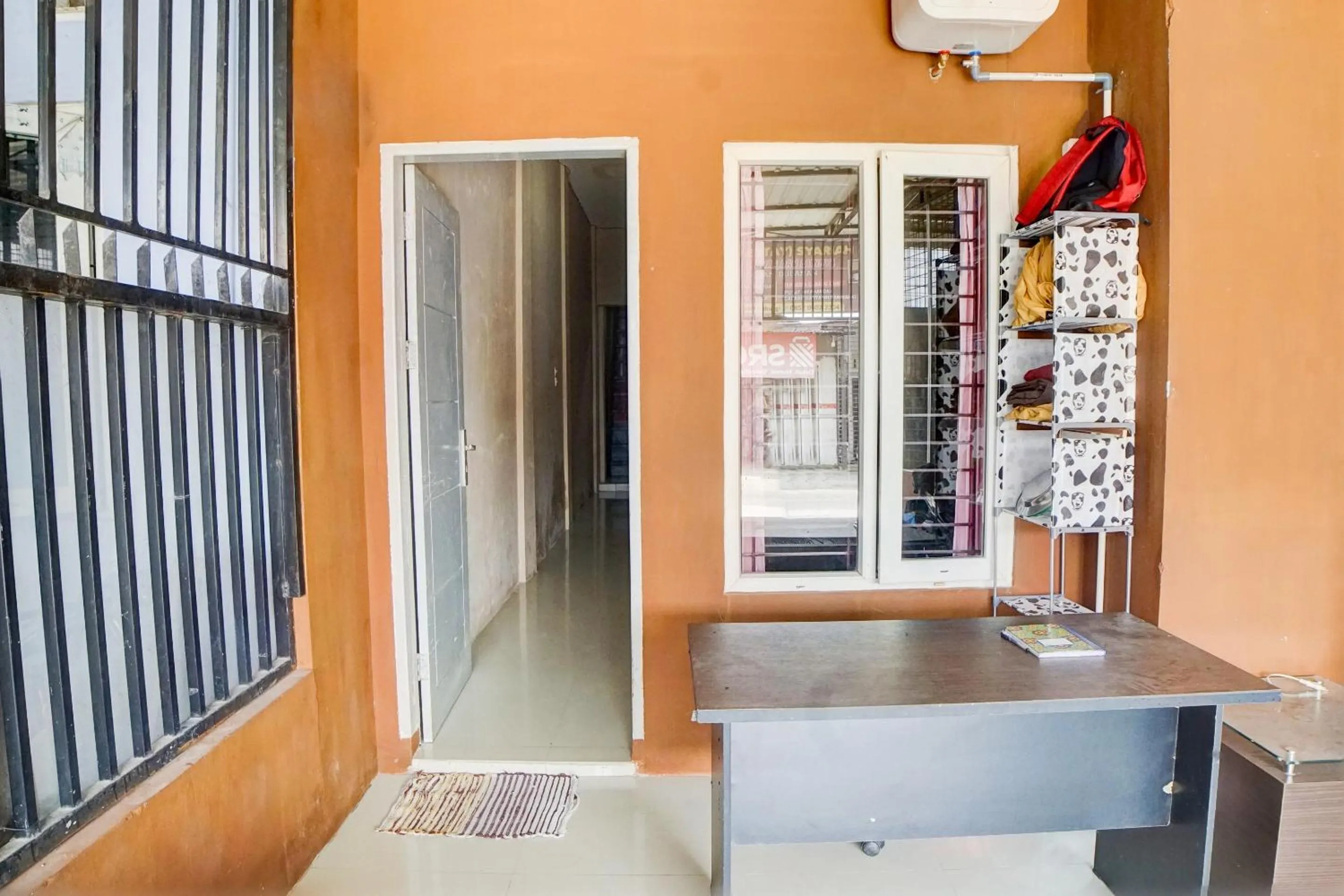 Lobby or reception in Hotel O Penginapan Syariah Faster Inn