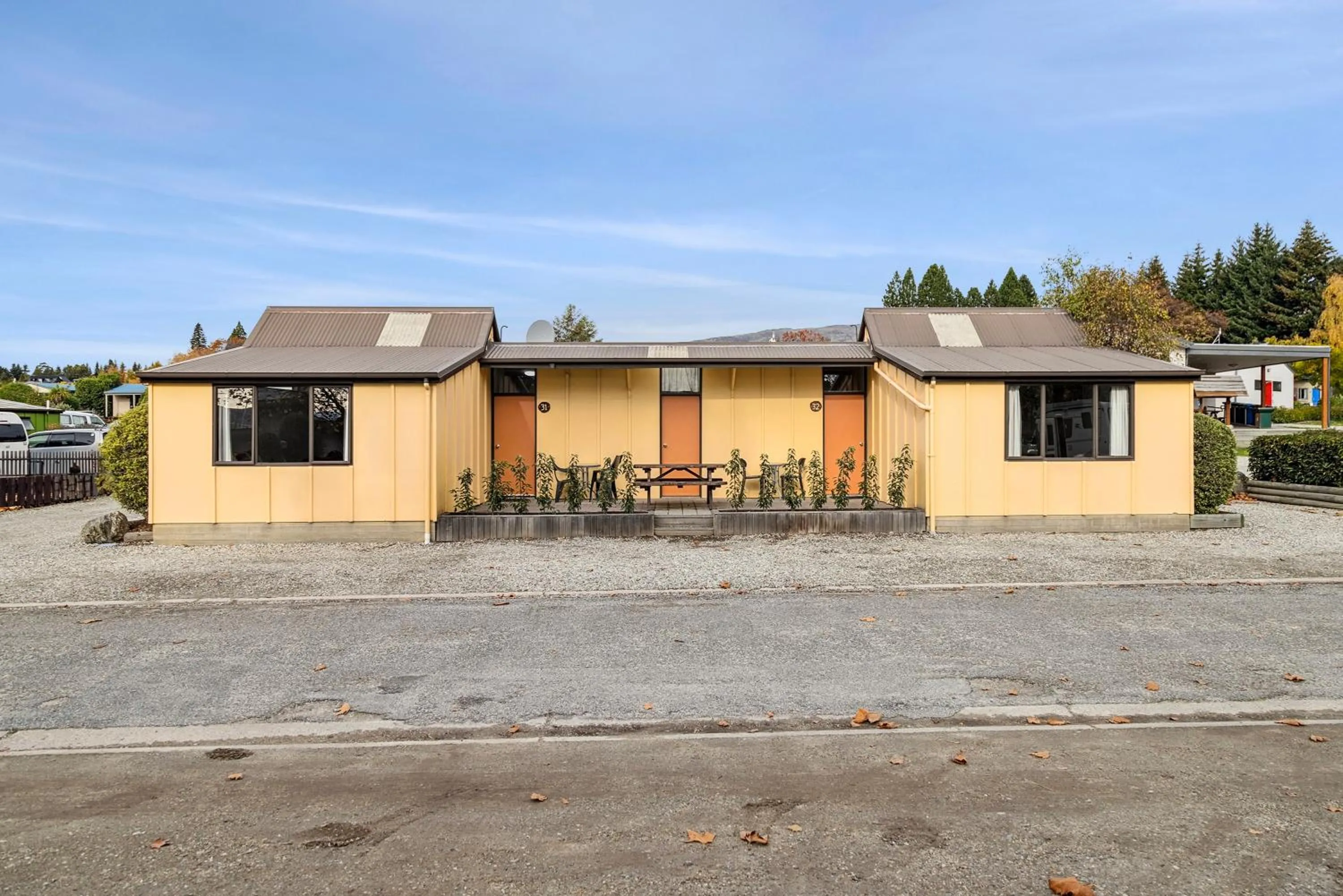 Superior One-Bedroom Ensuite Cabin in Hampshire Holiday Parks - Wanaka