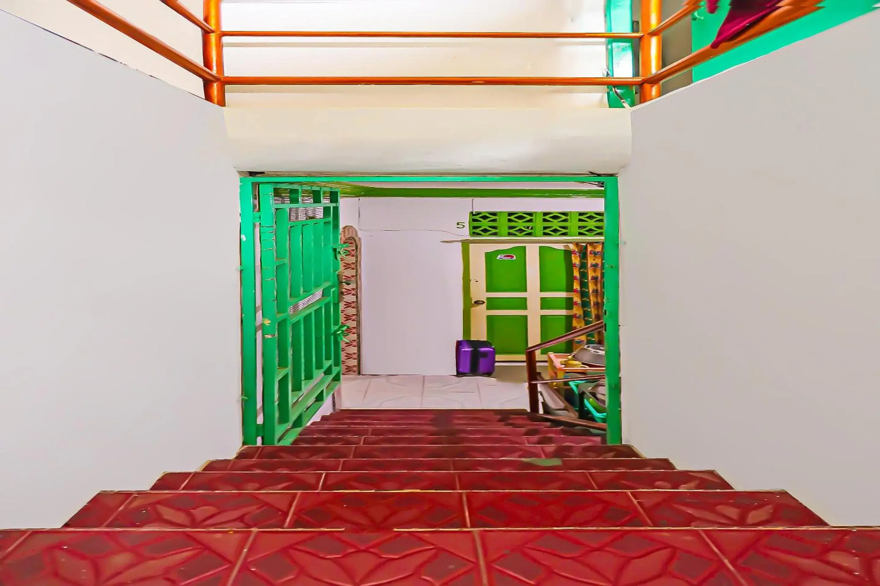 Lobby or reception in Hotel O Paris SyariahNearTempat Makan Pagi Sore Nohil Lobby or reception in Hotel O Paris SyariahNearTempat Makan Pagi Sore Nohil