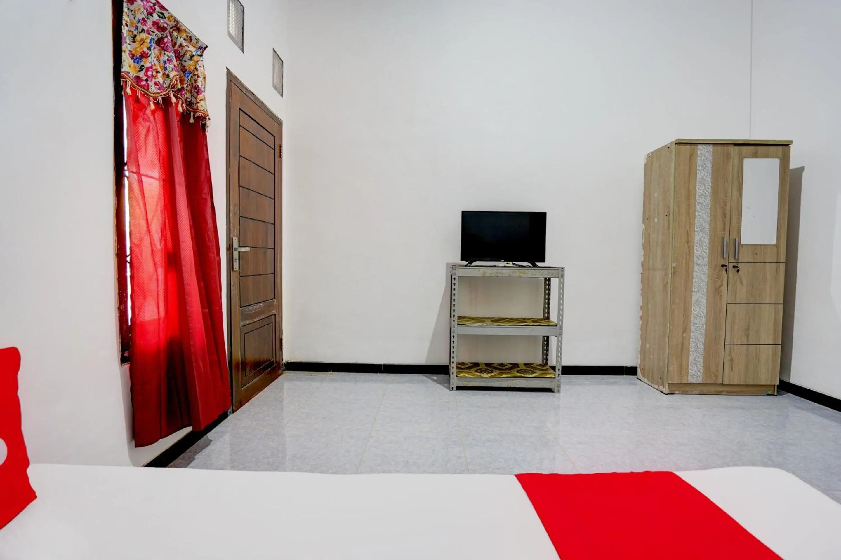 Bedroom in Hotel O Tri D Homestay Syariah