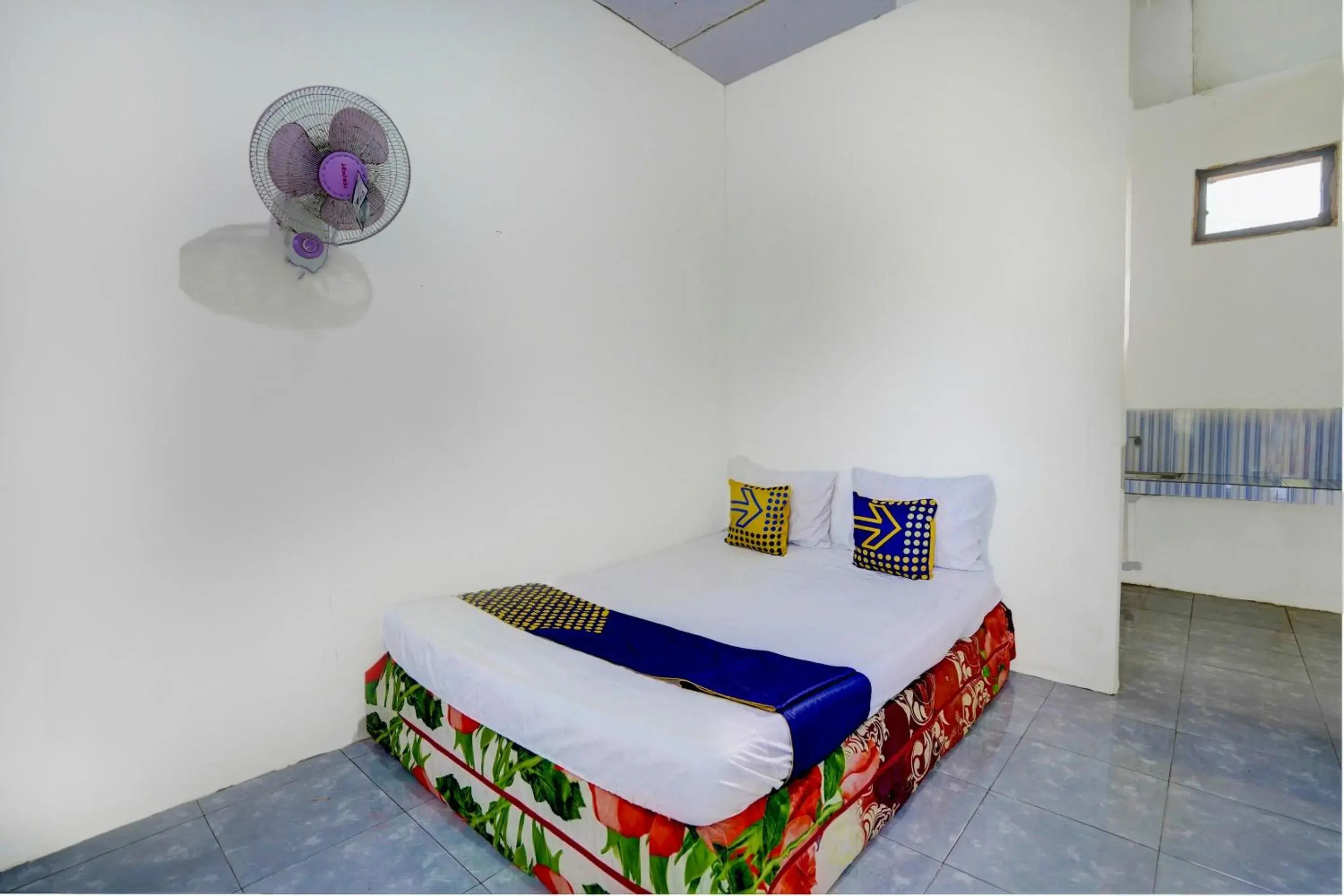 Bedroom, Bed in Hotel O Griya Sandi Syariah Rogojampi Bedroom, Bed in Hotel O Griya Sandi Syariah Rogojampi