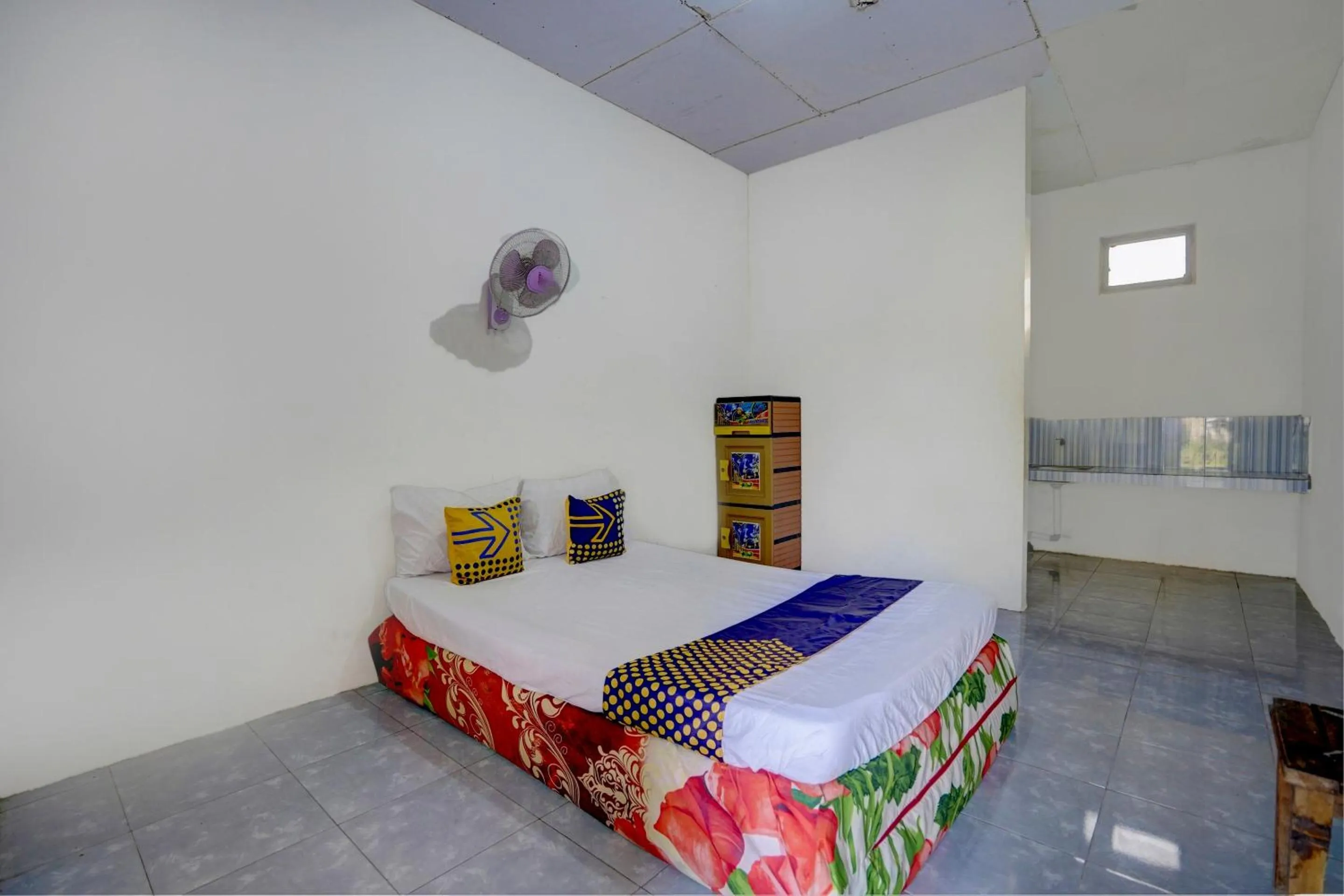 Bedroom, Bed in Hotel O Griya Sandi Syariah Rogojampi