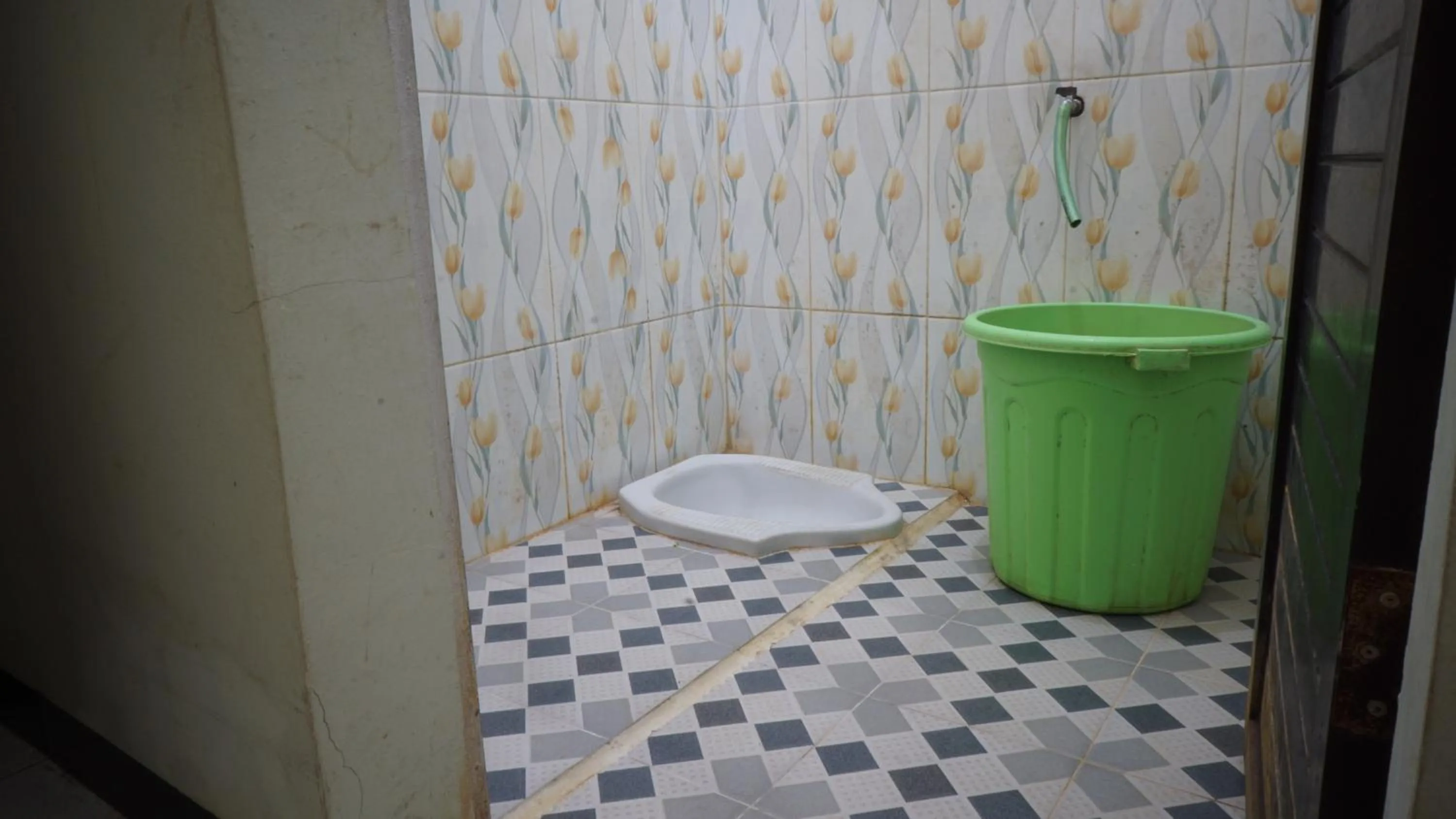 Bathroom in Hotel O Hunian 99