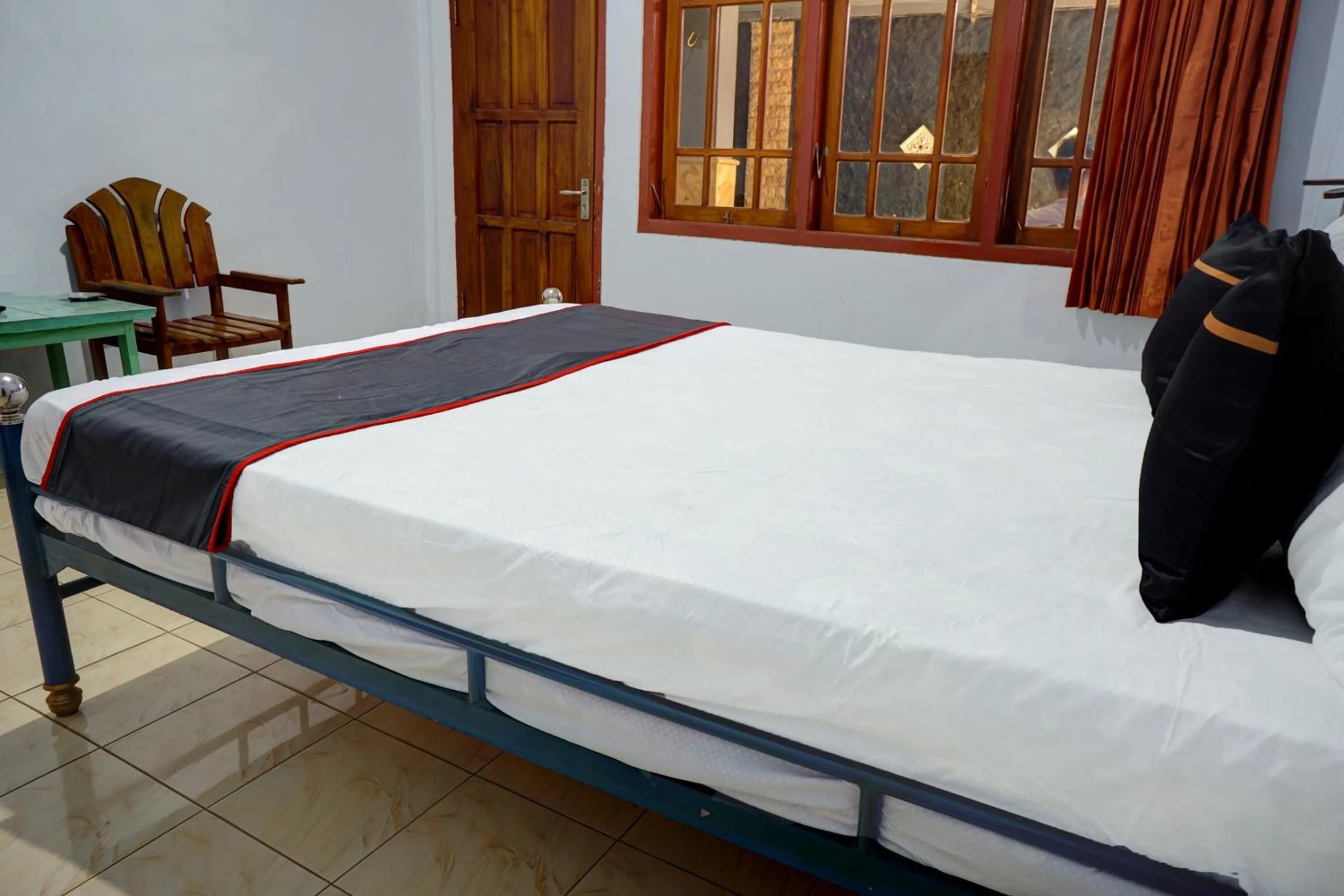 Bedroom in Collection O 92868 Nusantara Hotel