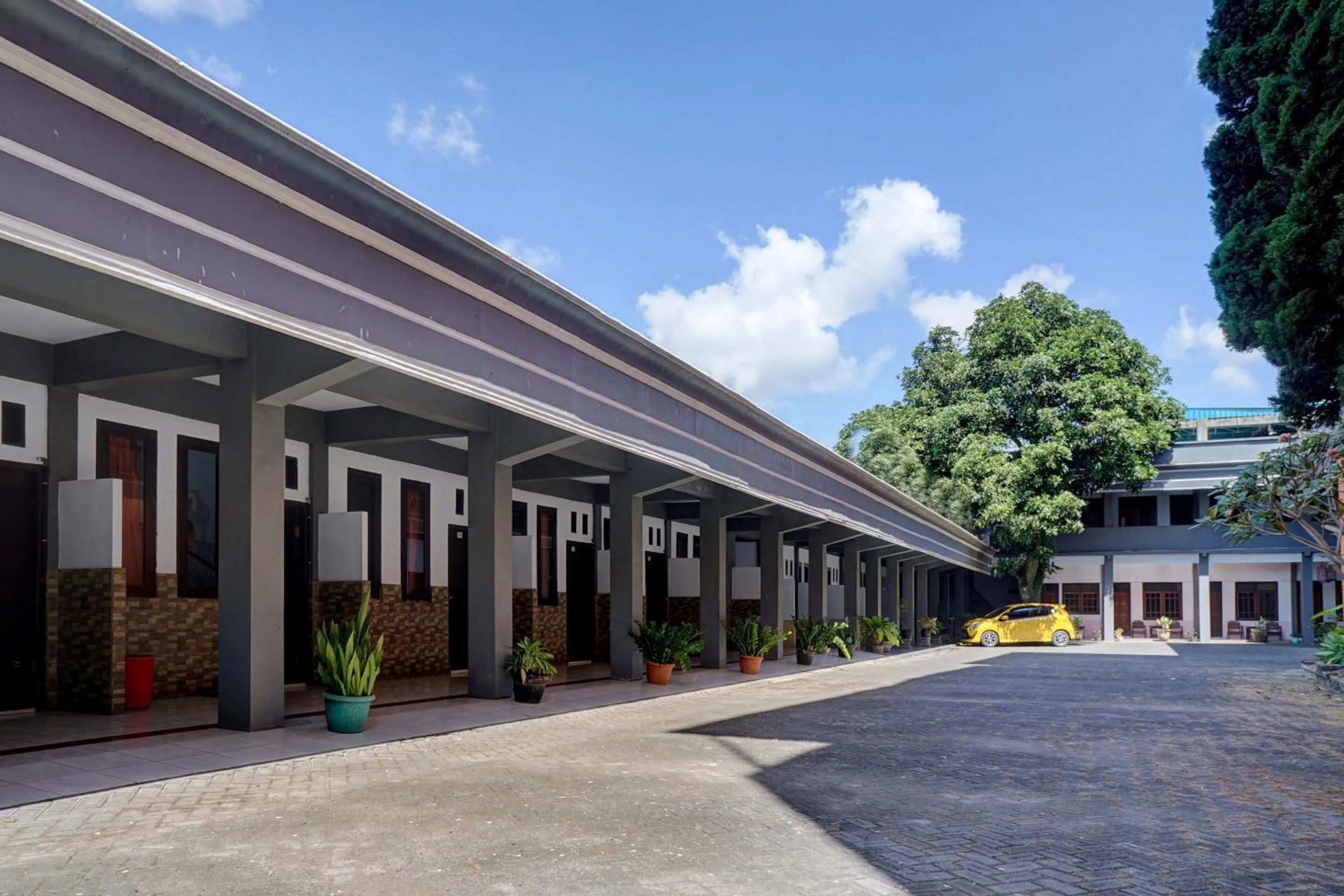 Lobby or reception in Collection O 92868 Nusantara Hotel