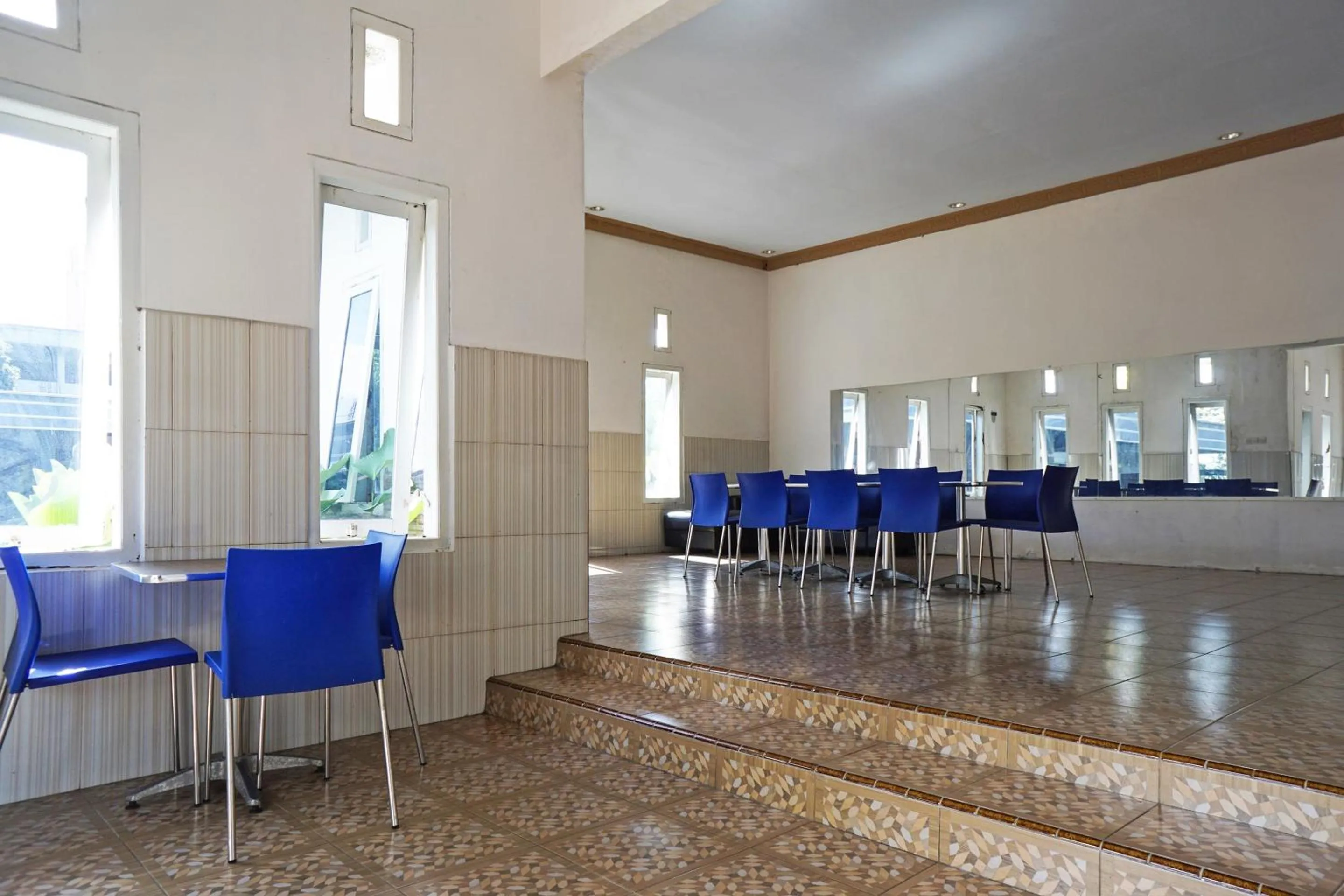 Lobby or reception in Collection O 92868 Nusantara Hotel