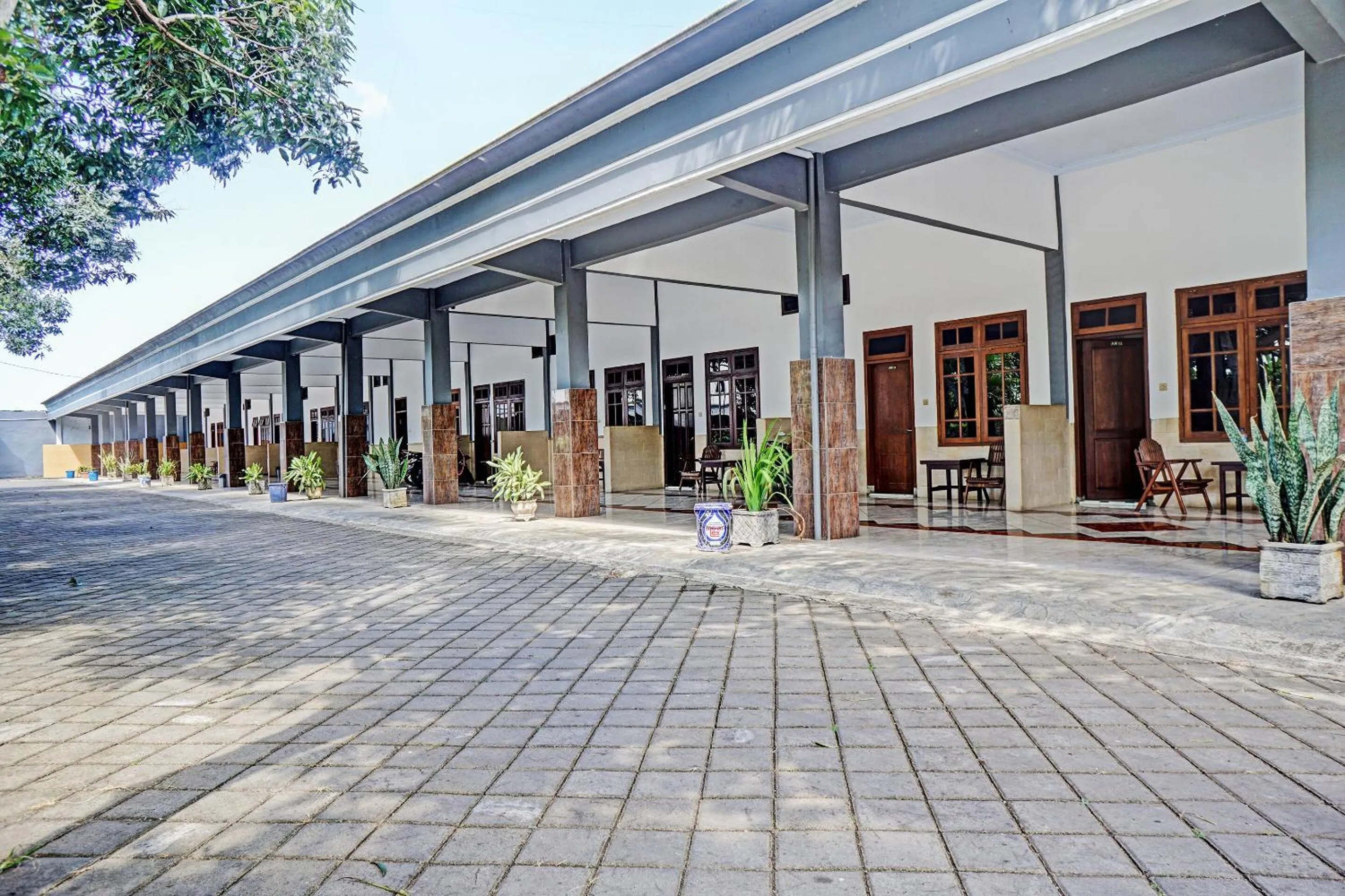 Facade/entrance in Hotel O Nusantara