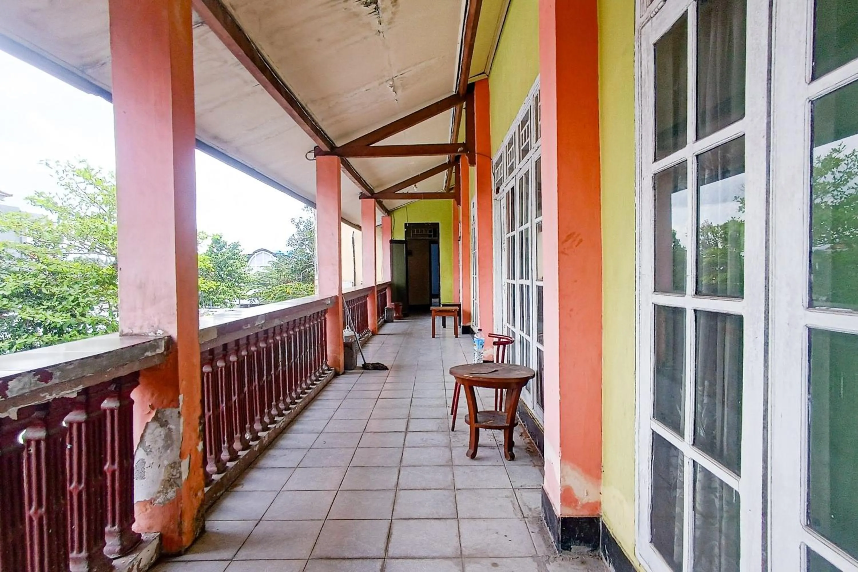 Facade/entrance in Hotel Dienda Hayu