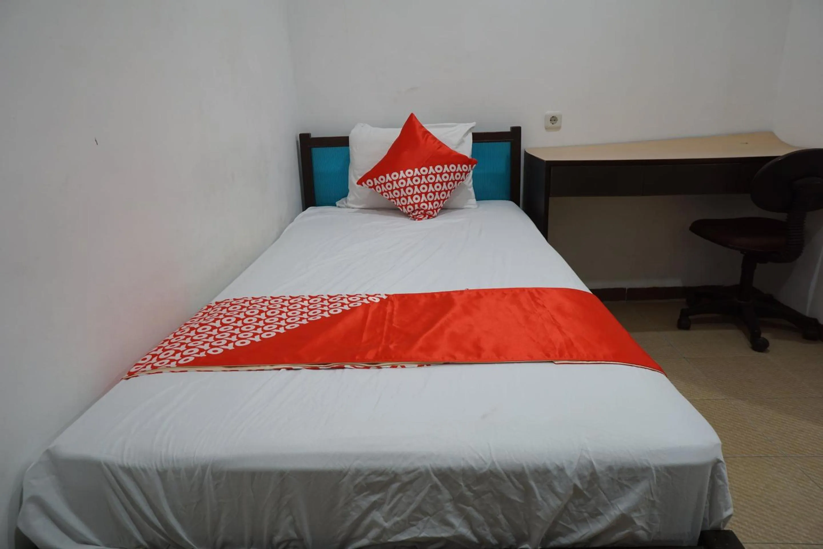 Bedroom in OYO 92863 Hotel Blessing