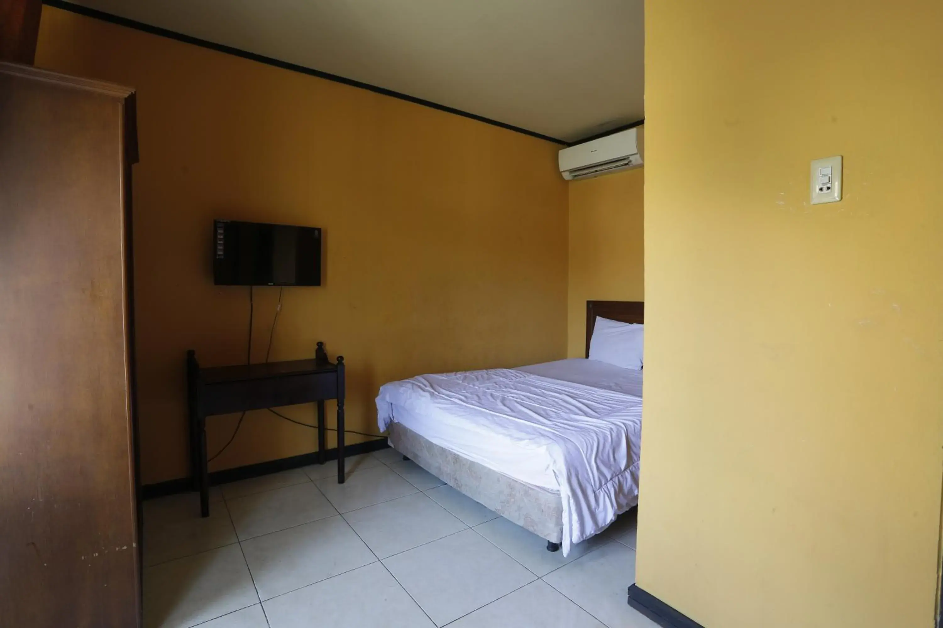 Bedroom, Bed in Hotel O Guest House Pandita Bedroom, Bed in Hotel O Guest House Pandita