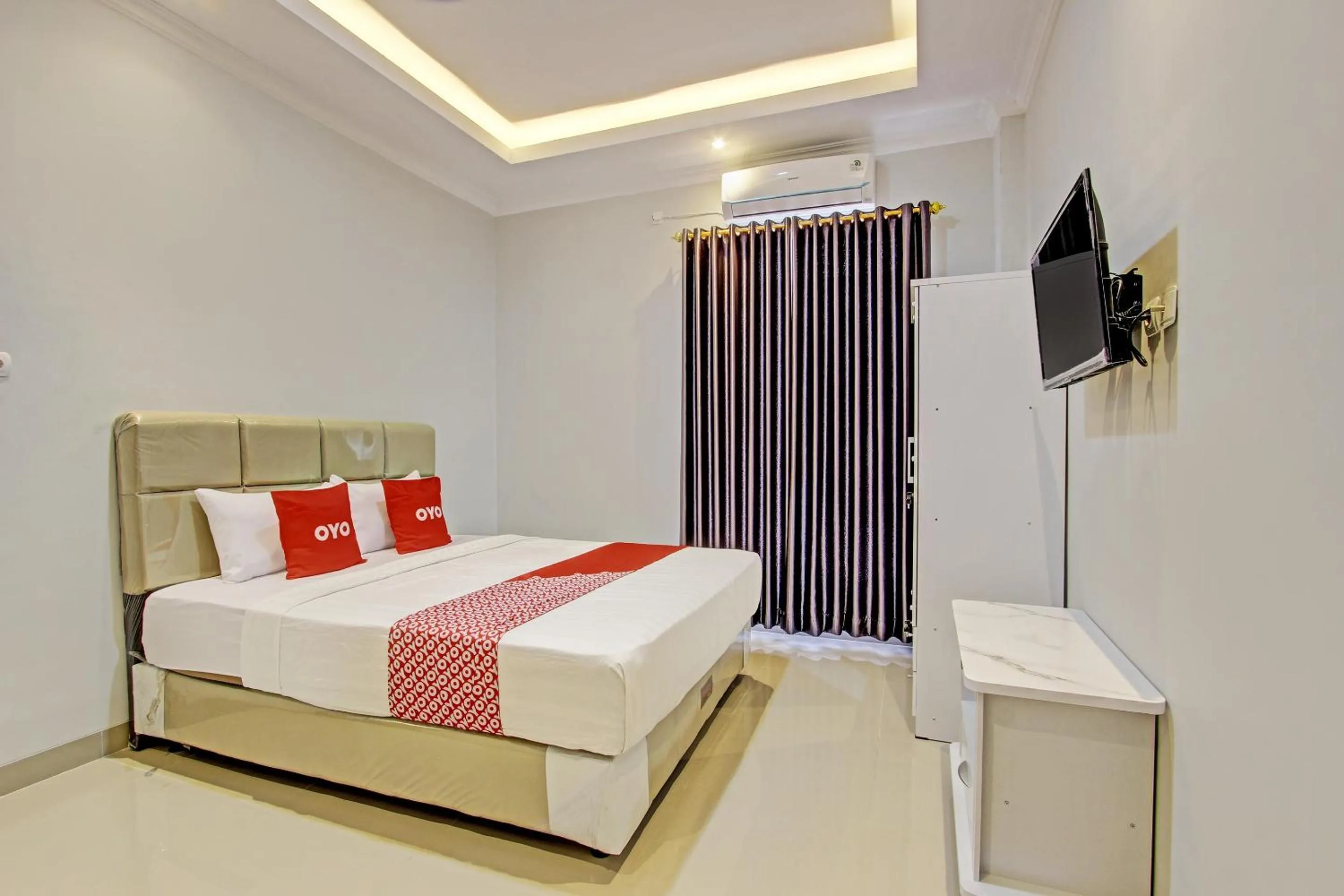 Bedroom in Hotel O Imperial Inn