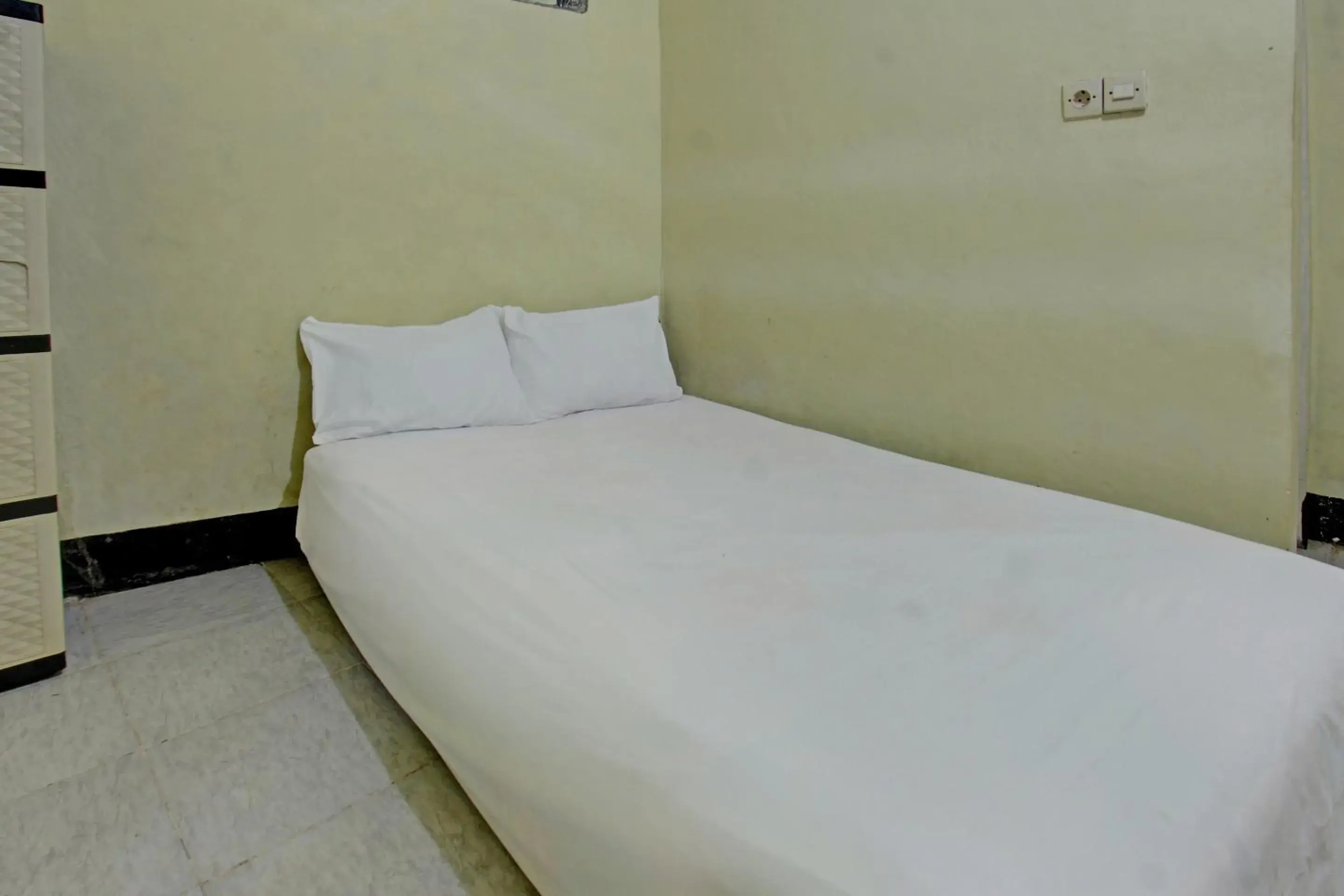 Bedroom, Bed in Hotel O Penginapan 3 Bersaudara Near Pasar Sengkol Bedroom, Bed in Hotel O Penginapan 3 Bersaudara Near Pasar Sengkol