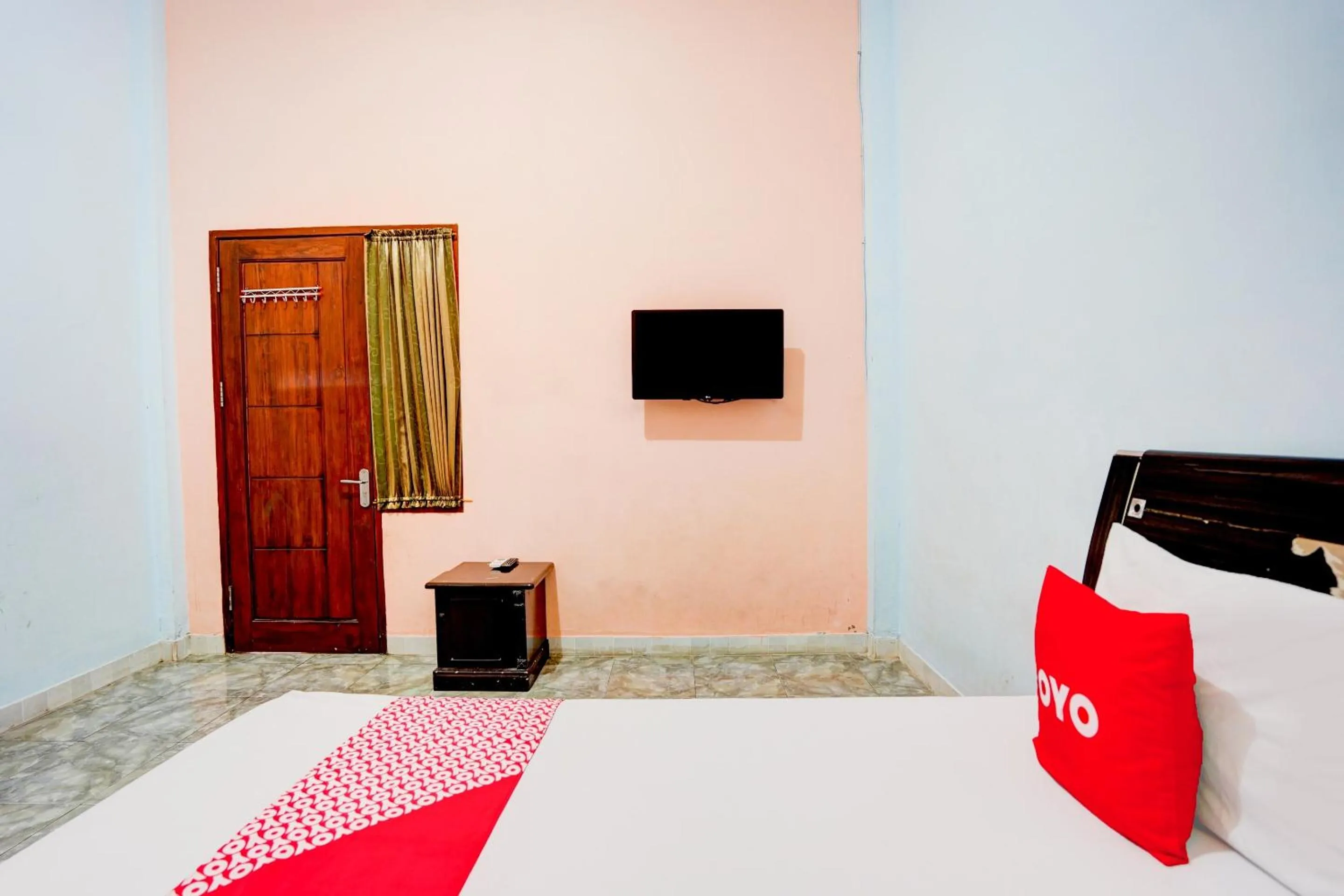 Bedroom, Bed in Hotel O Senja Syariah