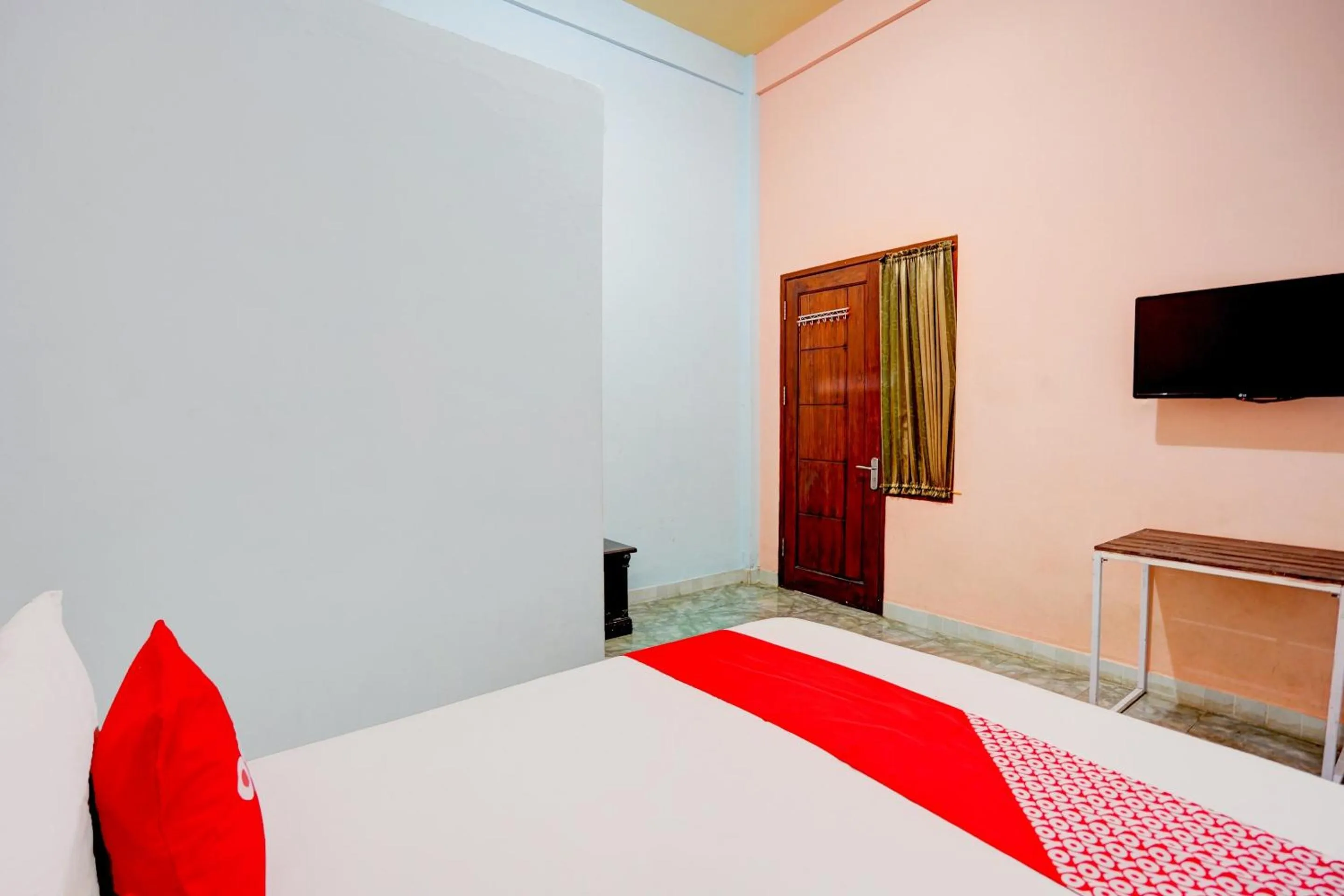 Bedroom, Bed in Hotel O Senja Syariah