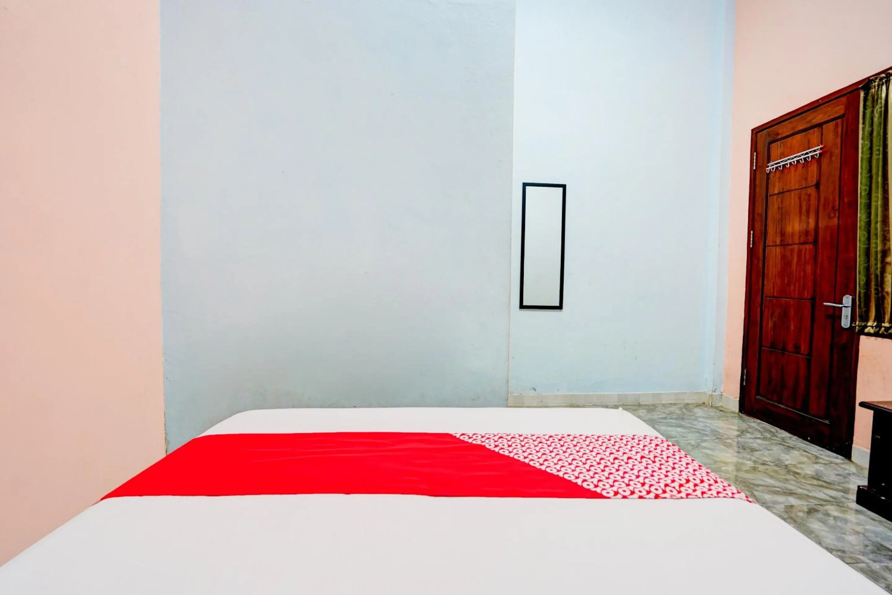 Bedroom, Bed in Hotel O Senja Syariah