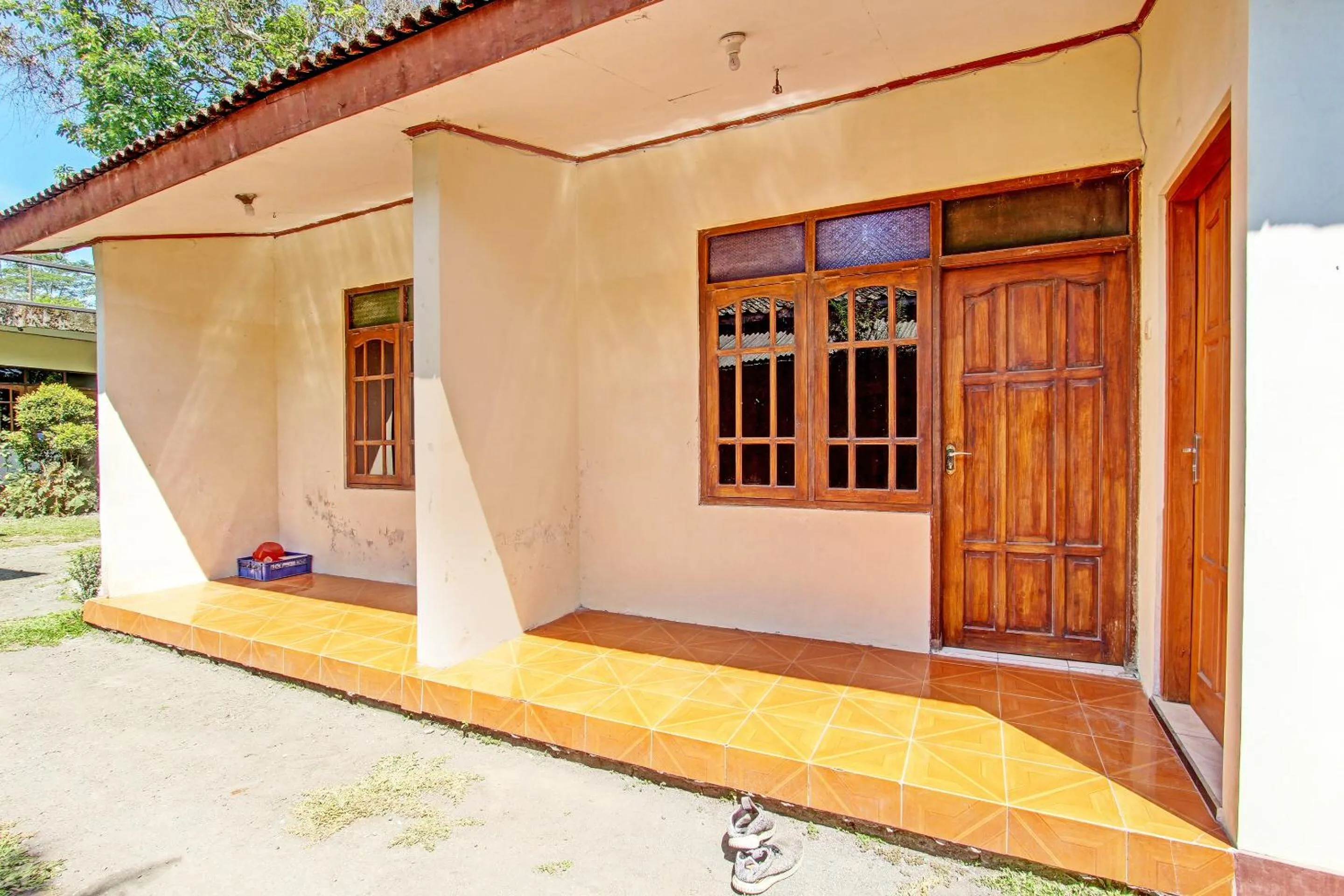Lobby or reception in OYO 92884 Agustha Homestay
