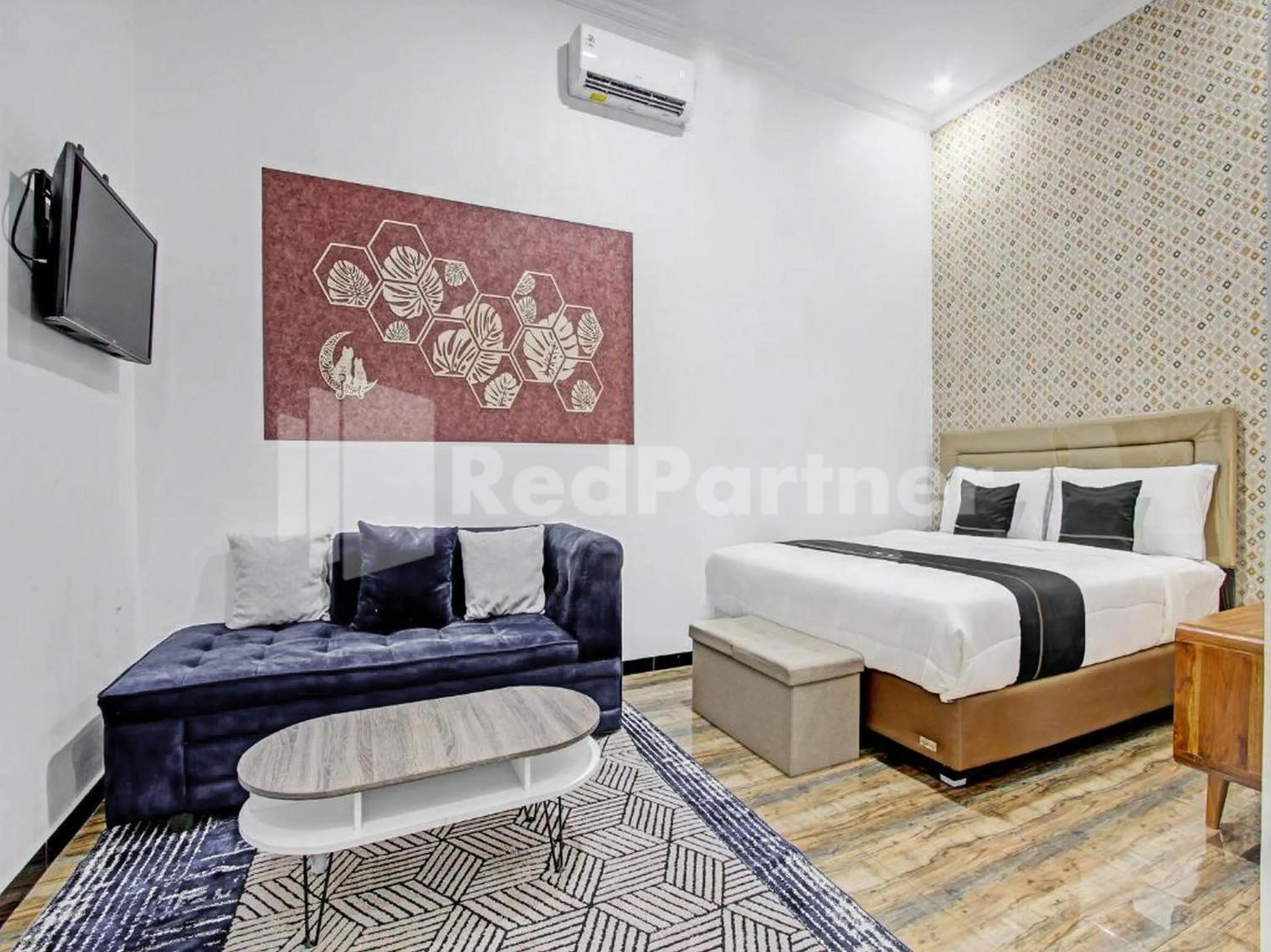 Bedroom, Bed in House n Coffee 55 Temanggung RedPartner