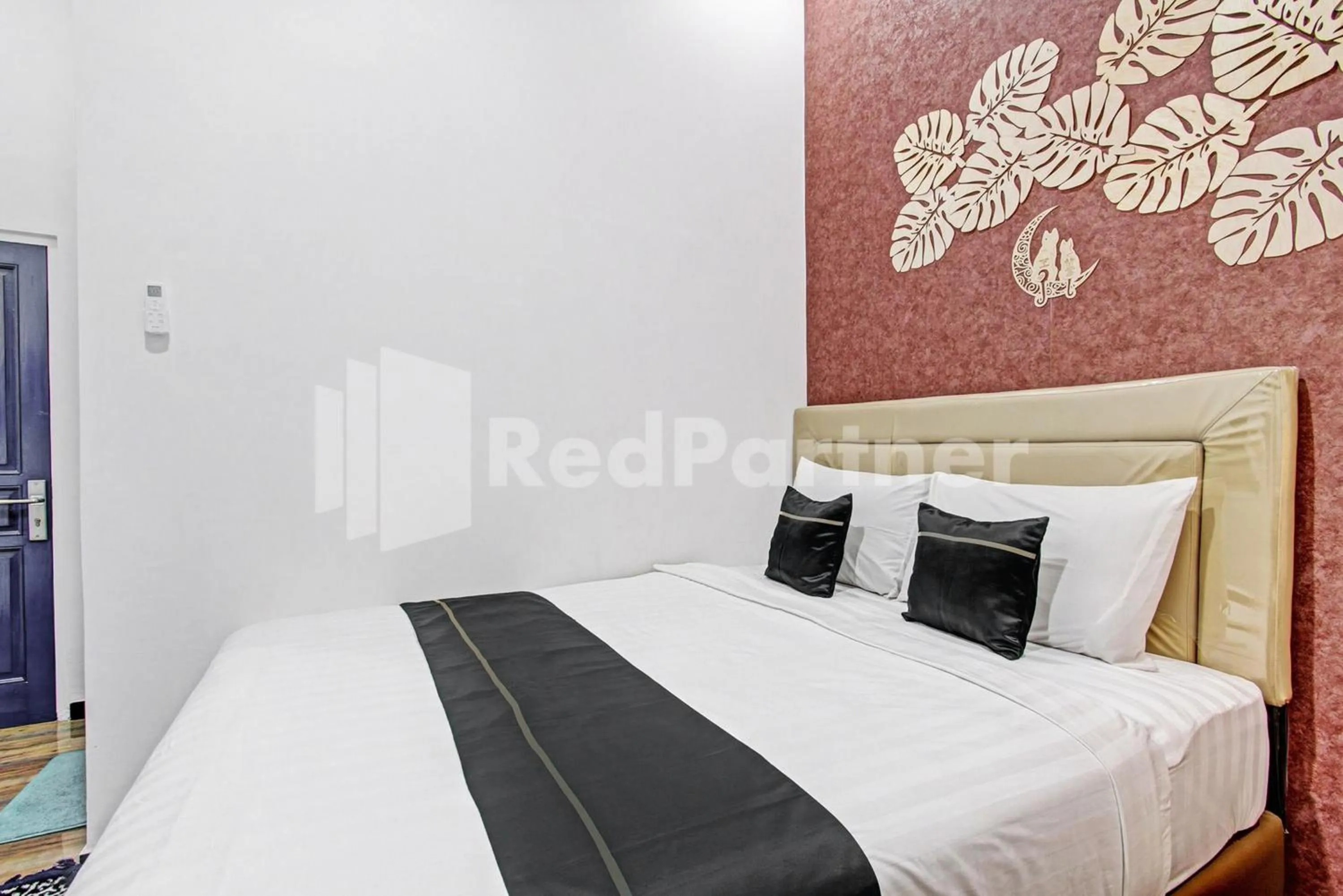 Bedroom, Bed in House n Coffee 55 Temanggung RedPartner