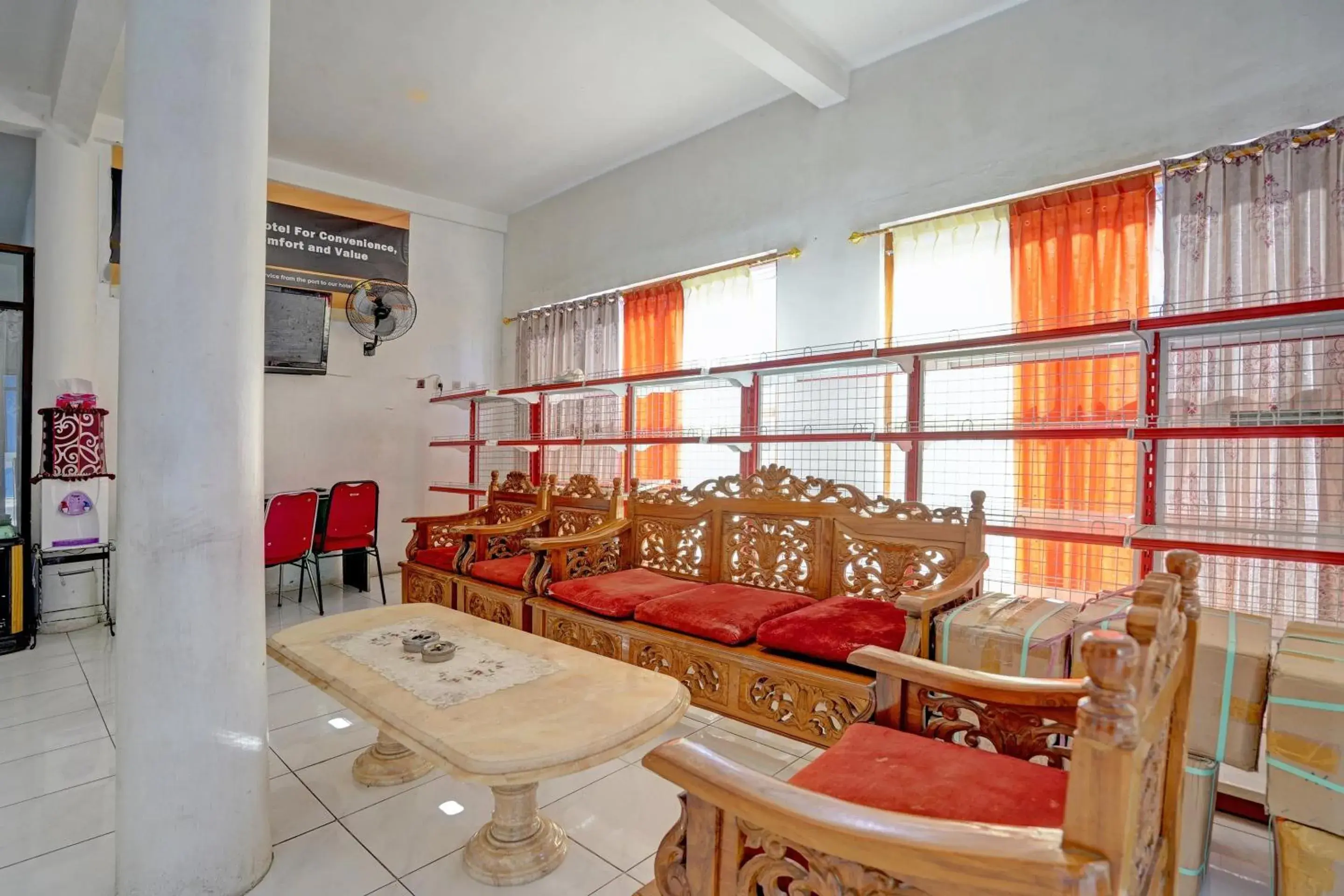 Lobby or reception in Collection O 92897 Hotel Intan Near Kantor Syahbandar Bawean Lobby or reception in Collection O 92897 Hotel Intan Near Kantor Syahbandar Bawean