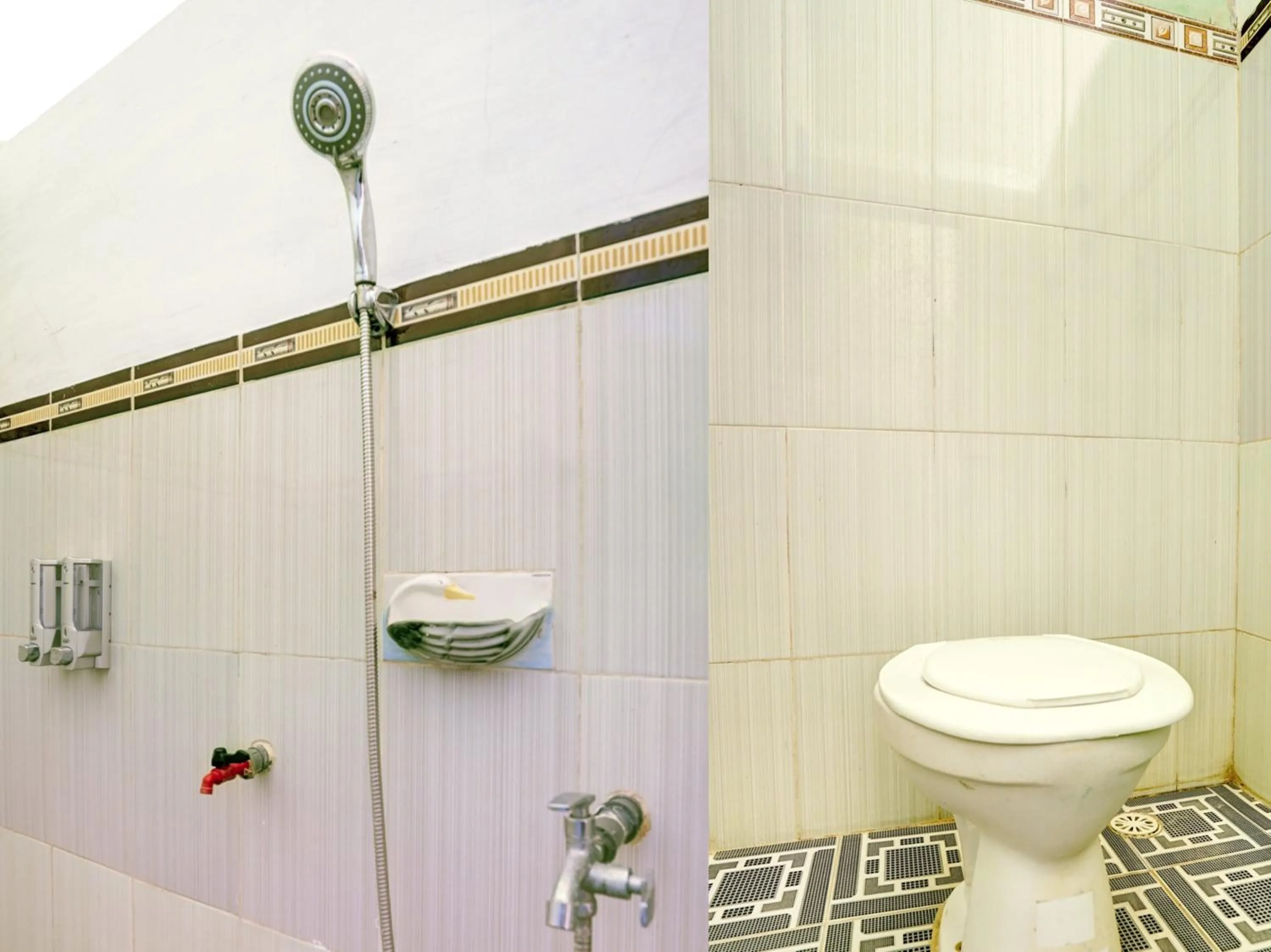 Bathroom in Collection O 92897 Hotel Intan Near Kantor Syahbandar Bawean