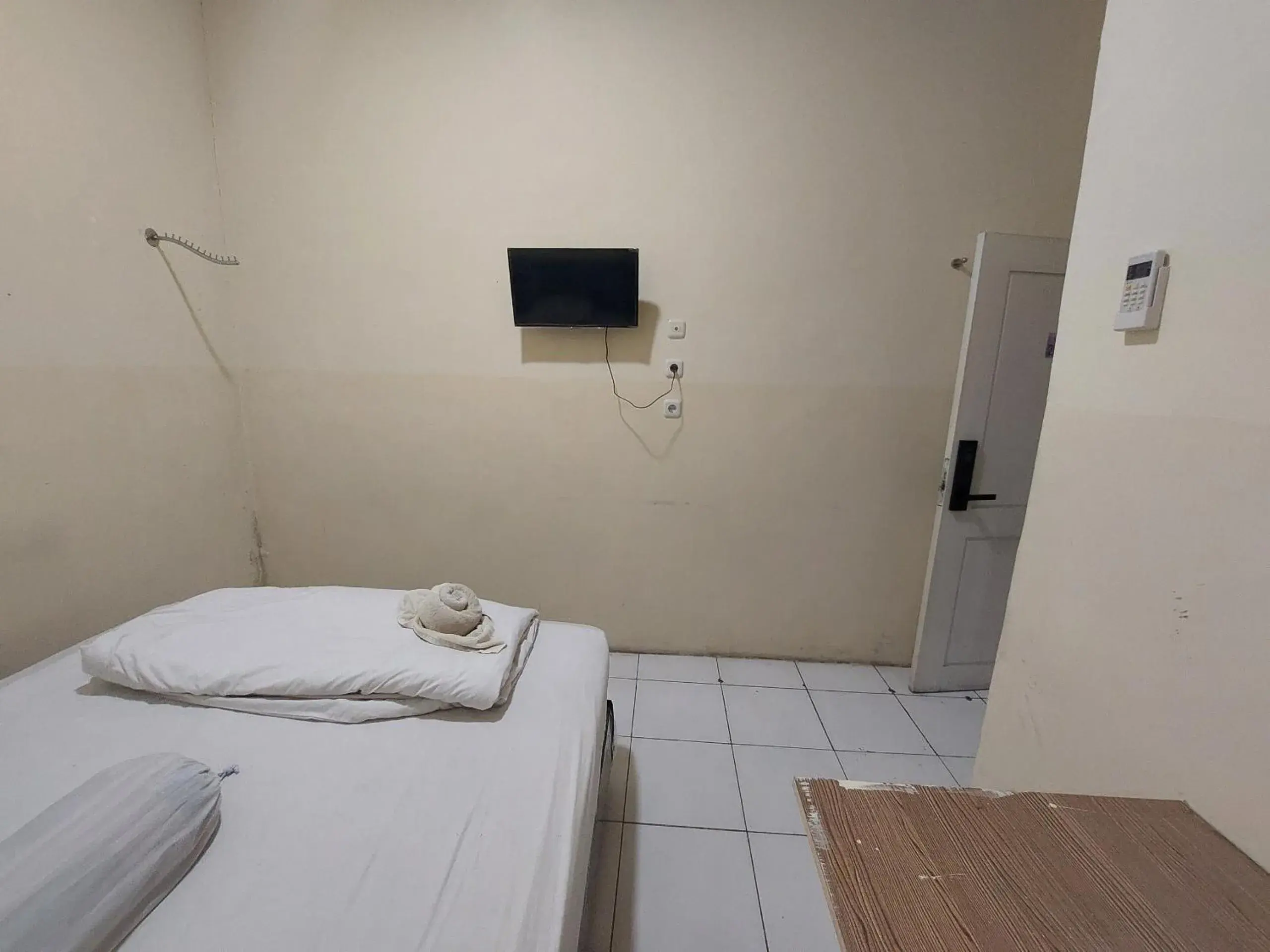 Bedroom, Bed in Hotel O Mahendra HomestayNearTaman Wisata Bukit Rurukan Bedroom, Bed in Hotel O Mahendra HomestayNearTaman Wisata Bukit Rurukan