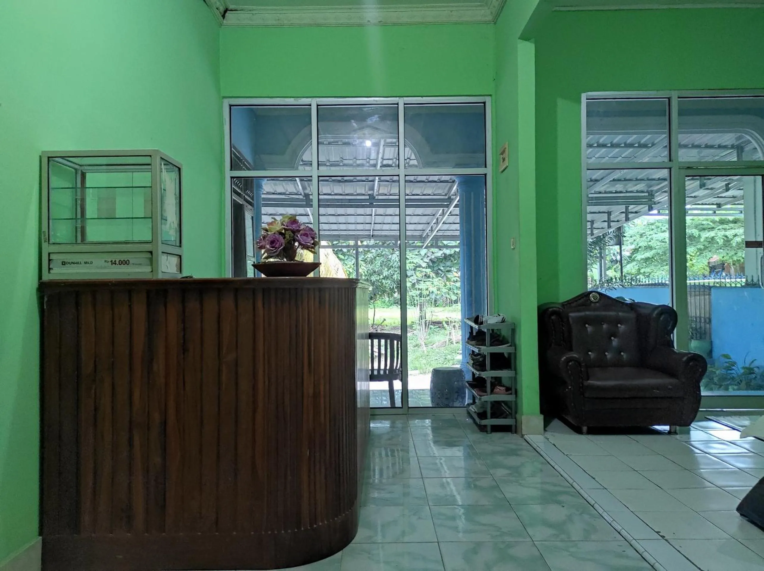 Lobby or reception in Hotel O Aini Homestay